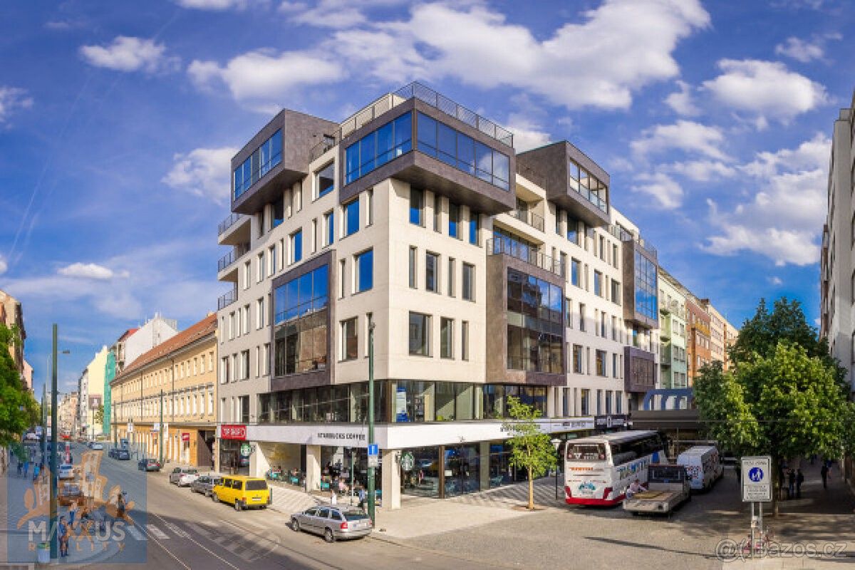 Pronájem kancelář - Praha, 186 00, 281 m²