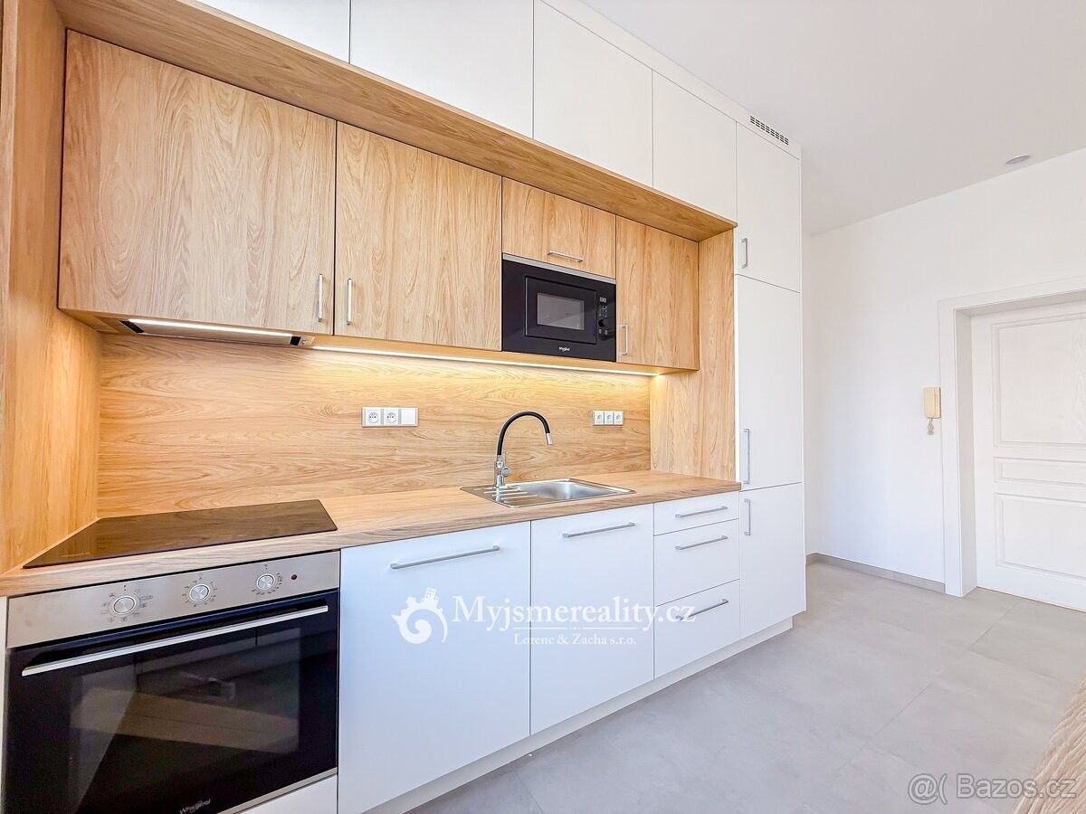 Byty, Znojmo, 669 02