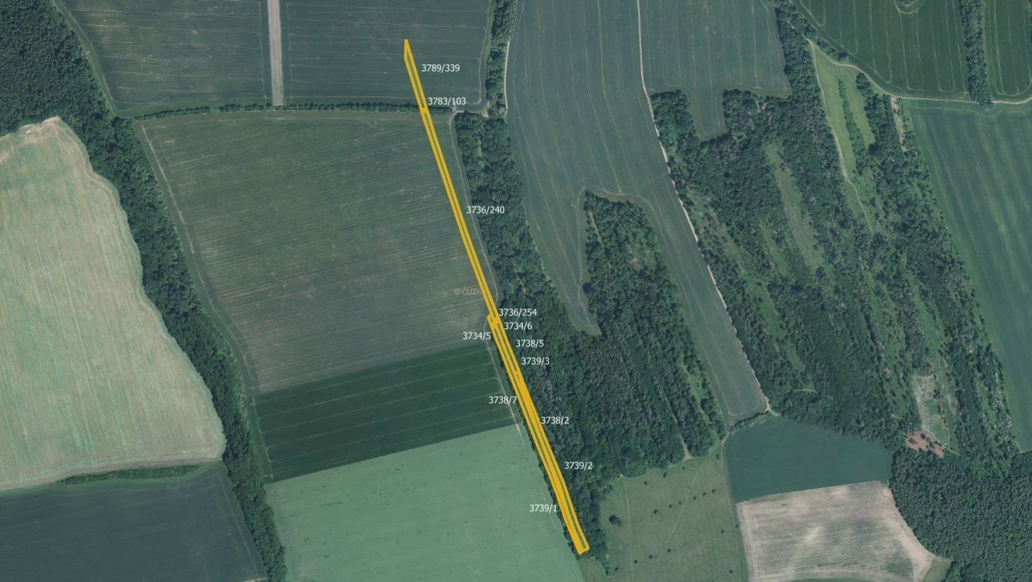 Prodej zemědělský pozemek - Hluk