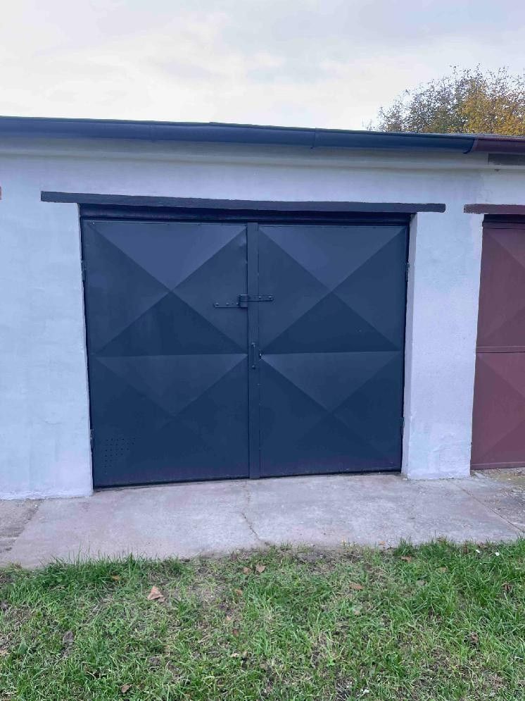 Garáže, Benátky nad Jizerou, 294 71