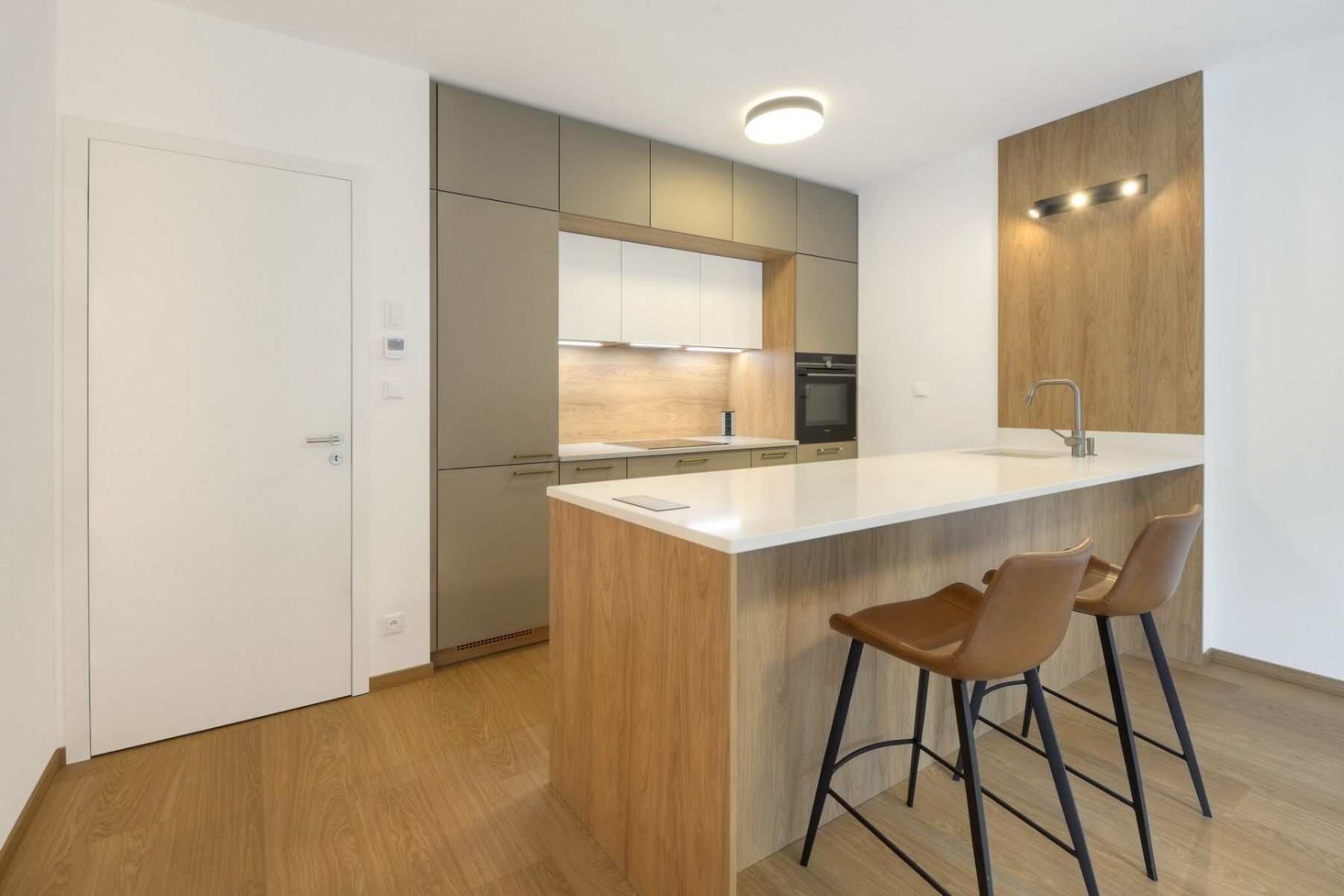 2+kk, U Sluncové, Praha - Karlín, 58 m² - 1