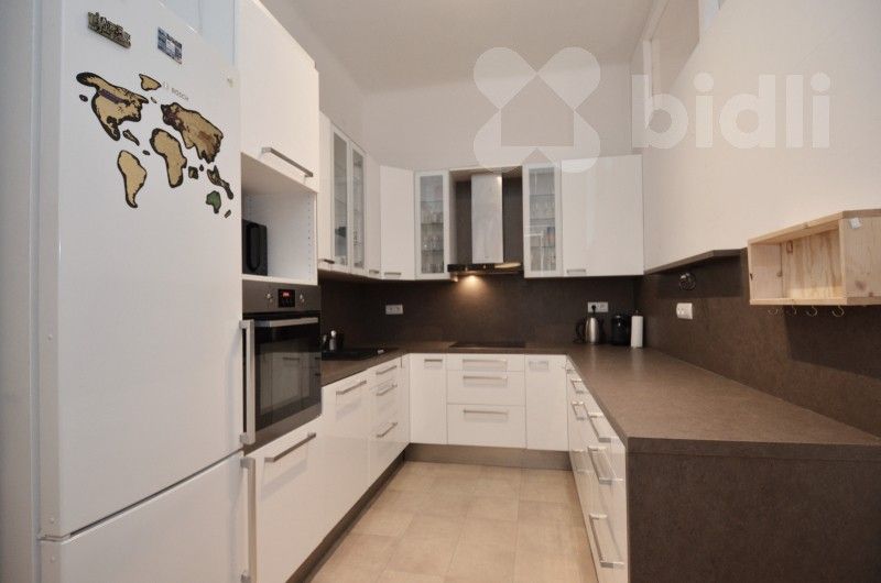 Pronájem byt 3+kk - Seifertova, Praha, 76 m²