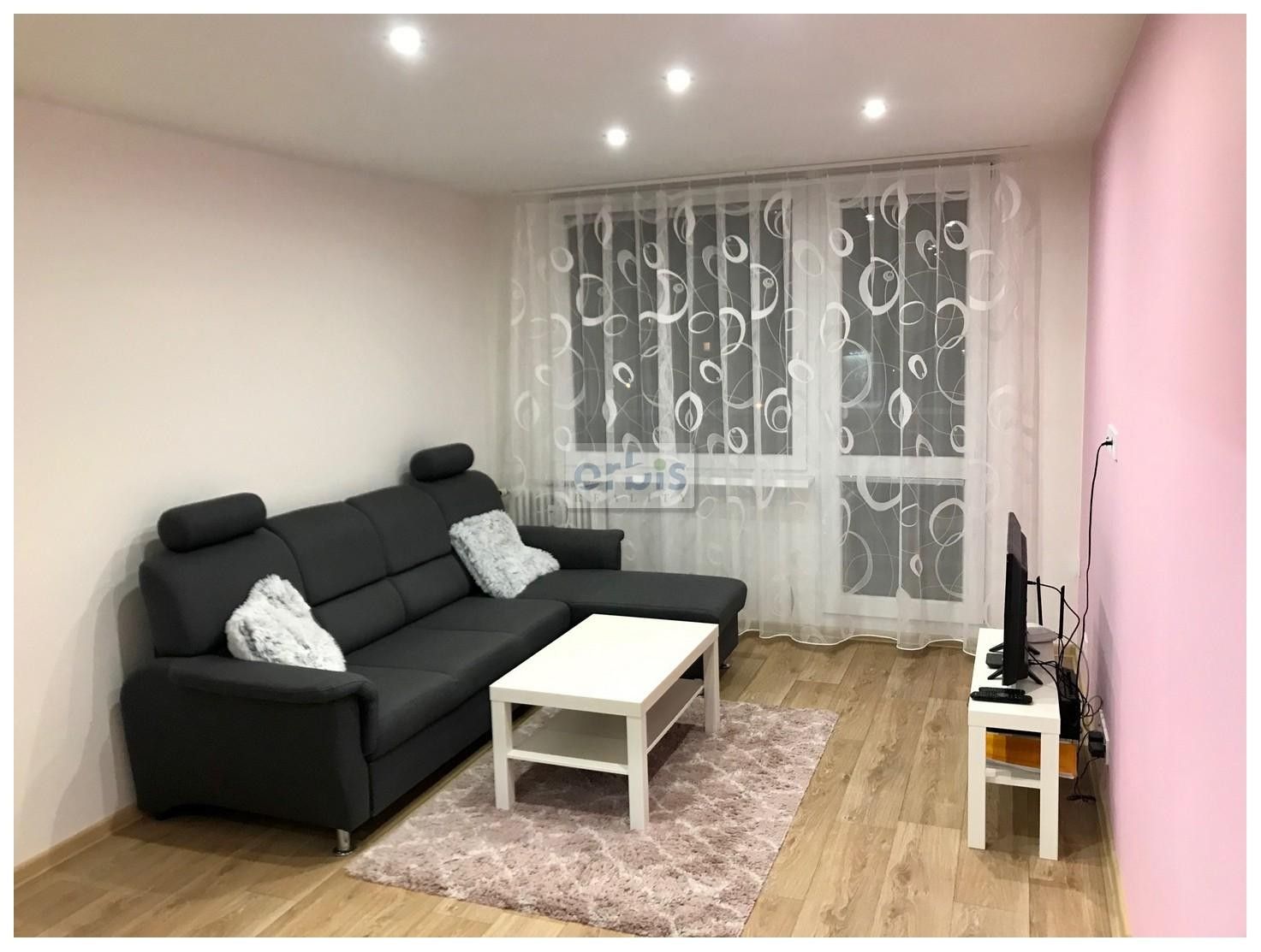 Pronájem byt 2+kk - Hřebečská, Kladno, 48 m²