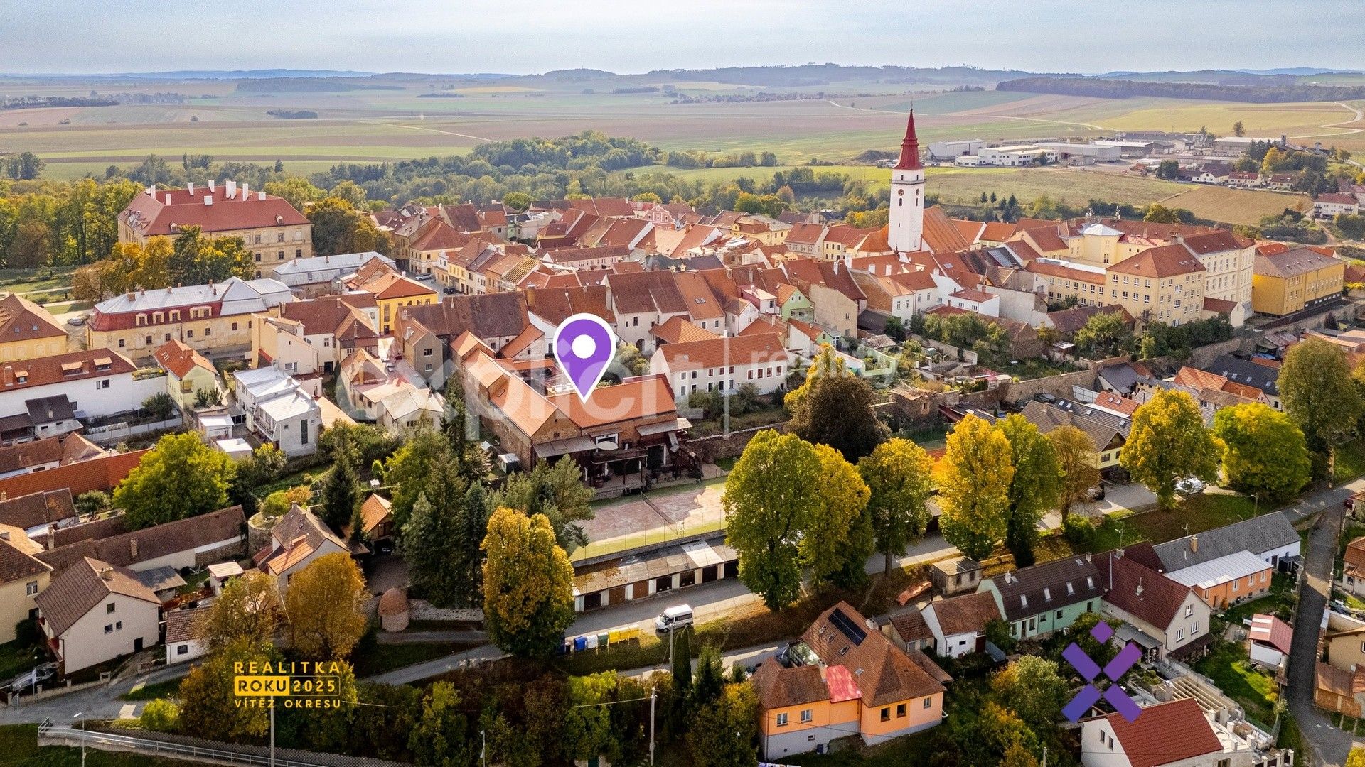 Vily, Husova, Jemnice, 1 025 m² - 2