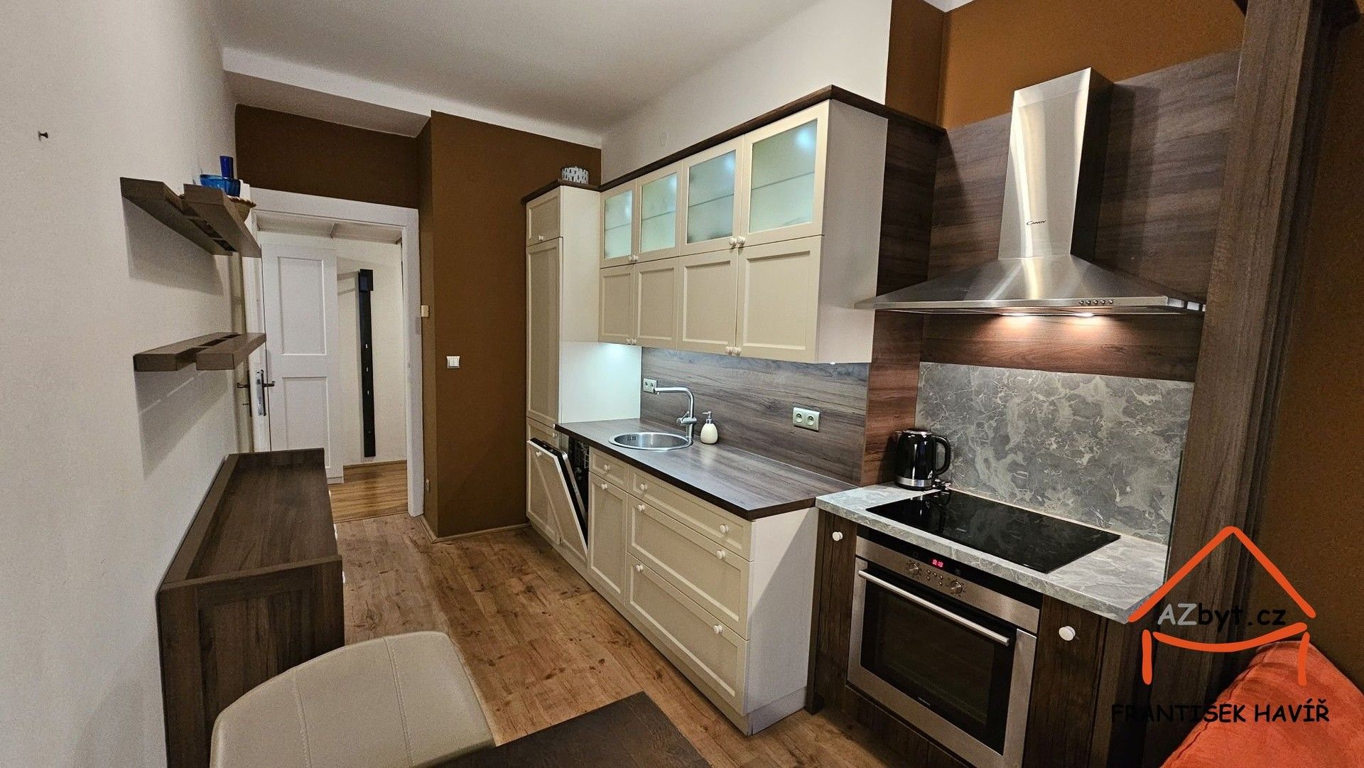 1+kk, Jankovcova, Praha, 43 m²