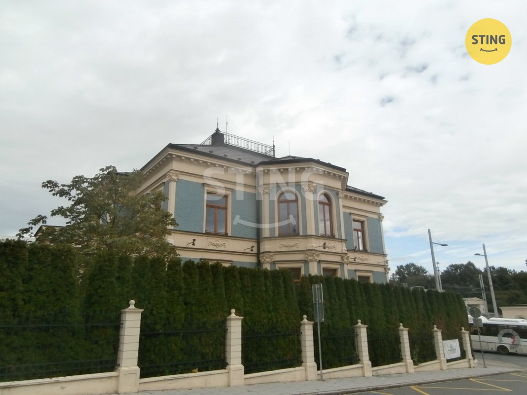 Kancelář, 238 m²