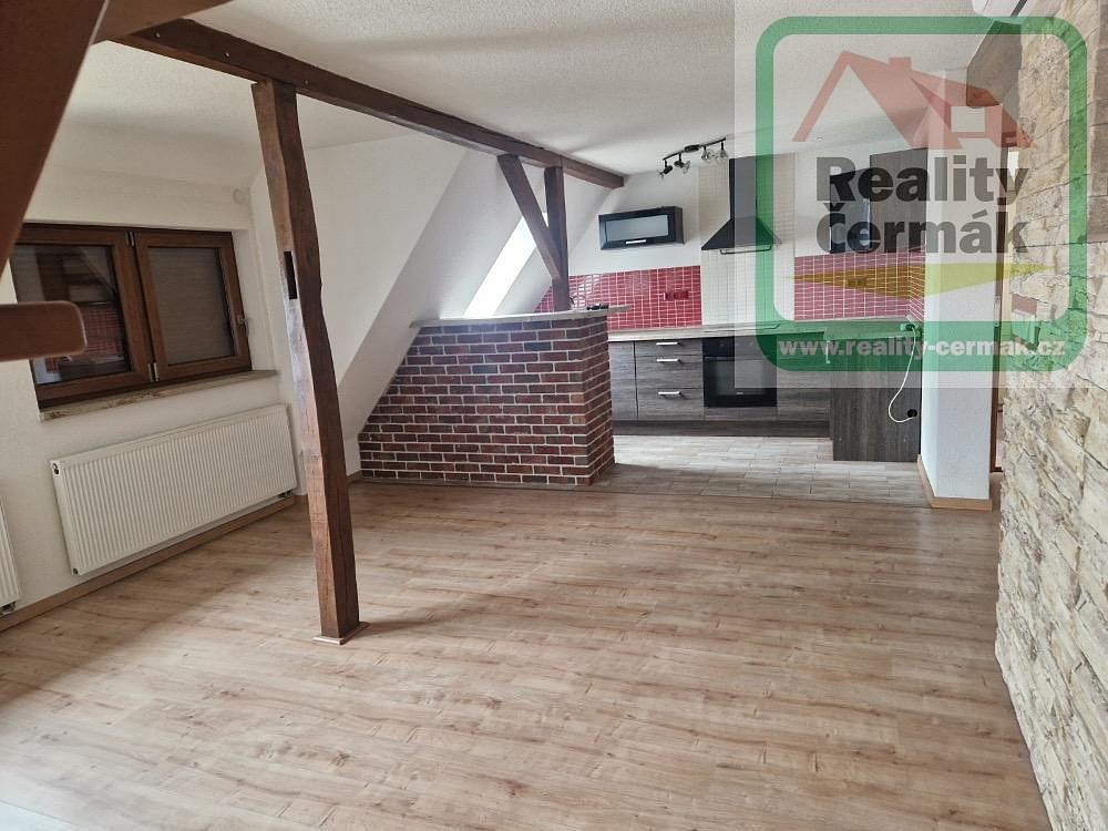 Byt 3+kk · 101 m² · Husova třída, Holýšov, okres Plzeň-jih - 3