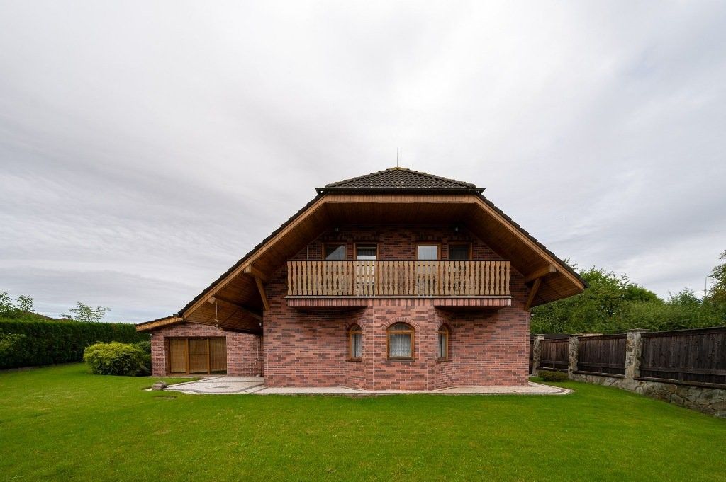 Prodej rodinný dům - Velké Přílepy, 330 m²