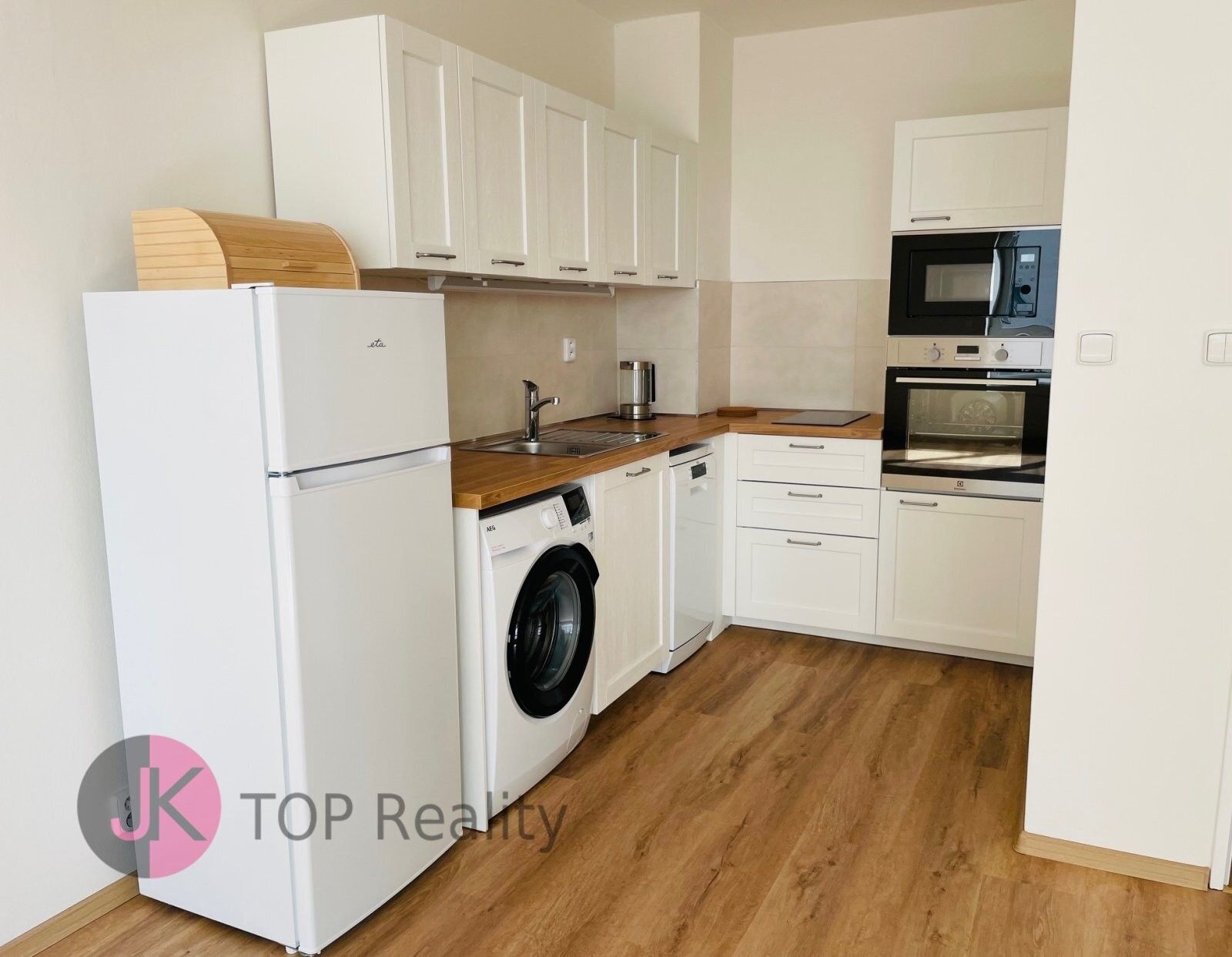 Pronájem byt 1+kk - Vinohradská, Praha, 41 m²