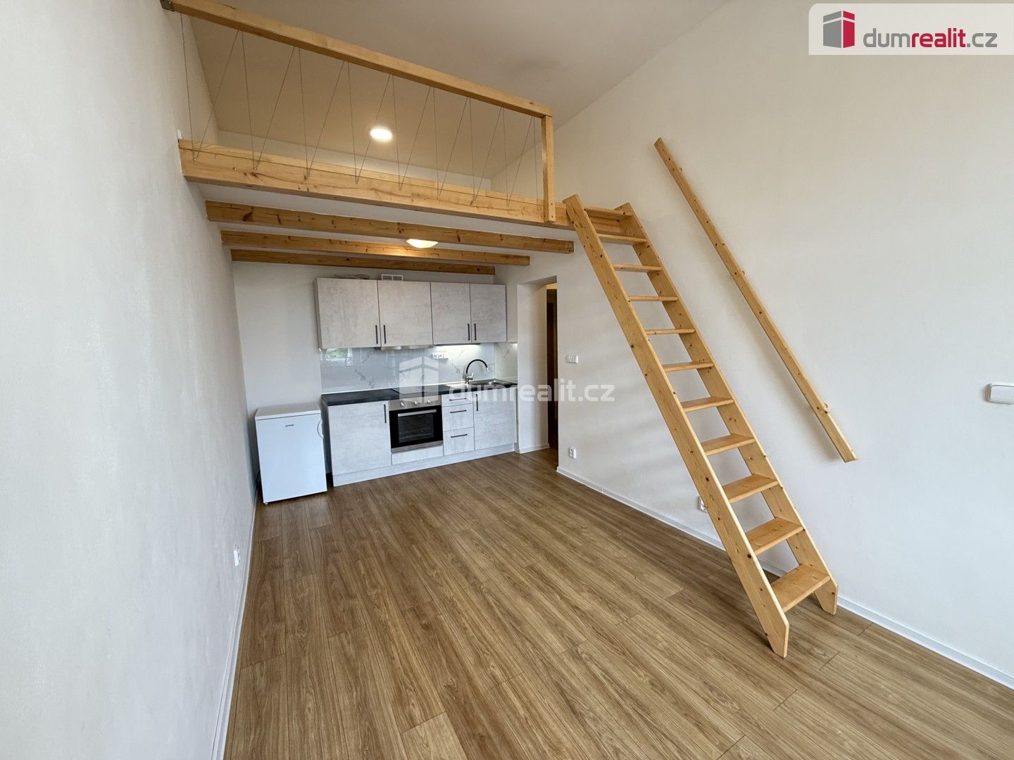 1+kk, Na Valentince, Praha, 35 m²