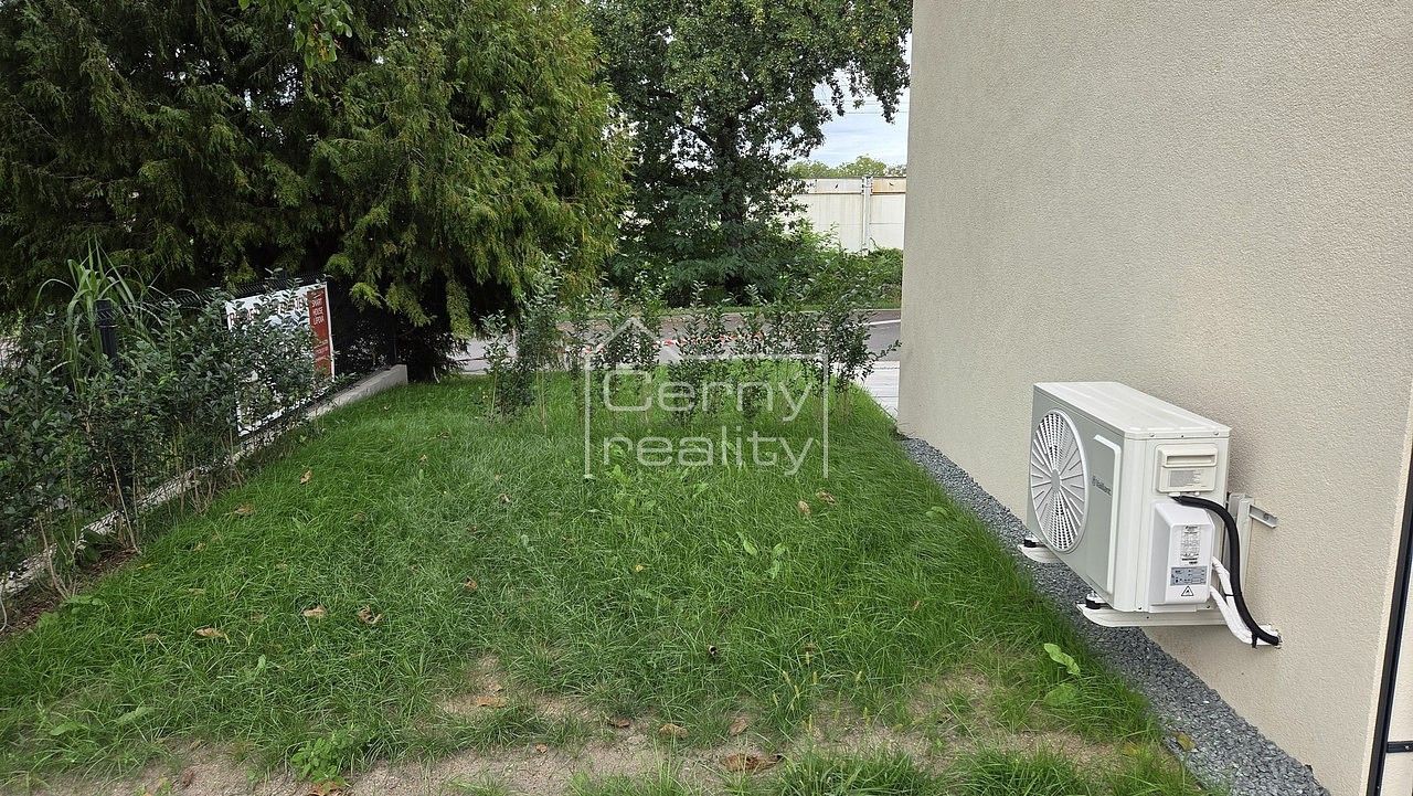 Prodej rodinný dům - Východní, Pardubice - Pardubičky, 55 m² - 5