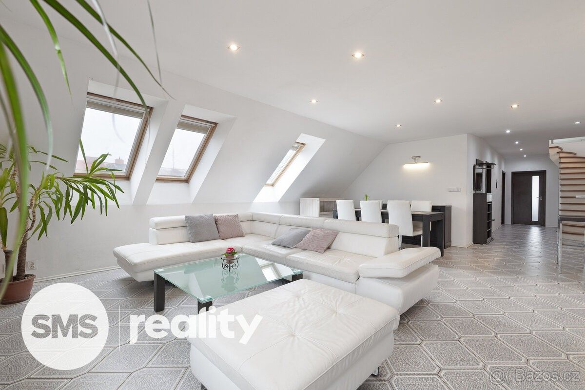 Prodej byt - Opava, 746 01