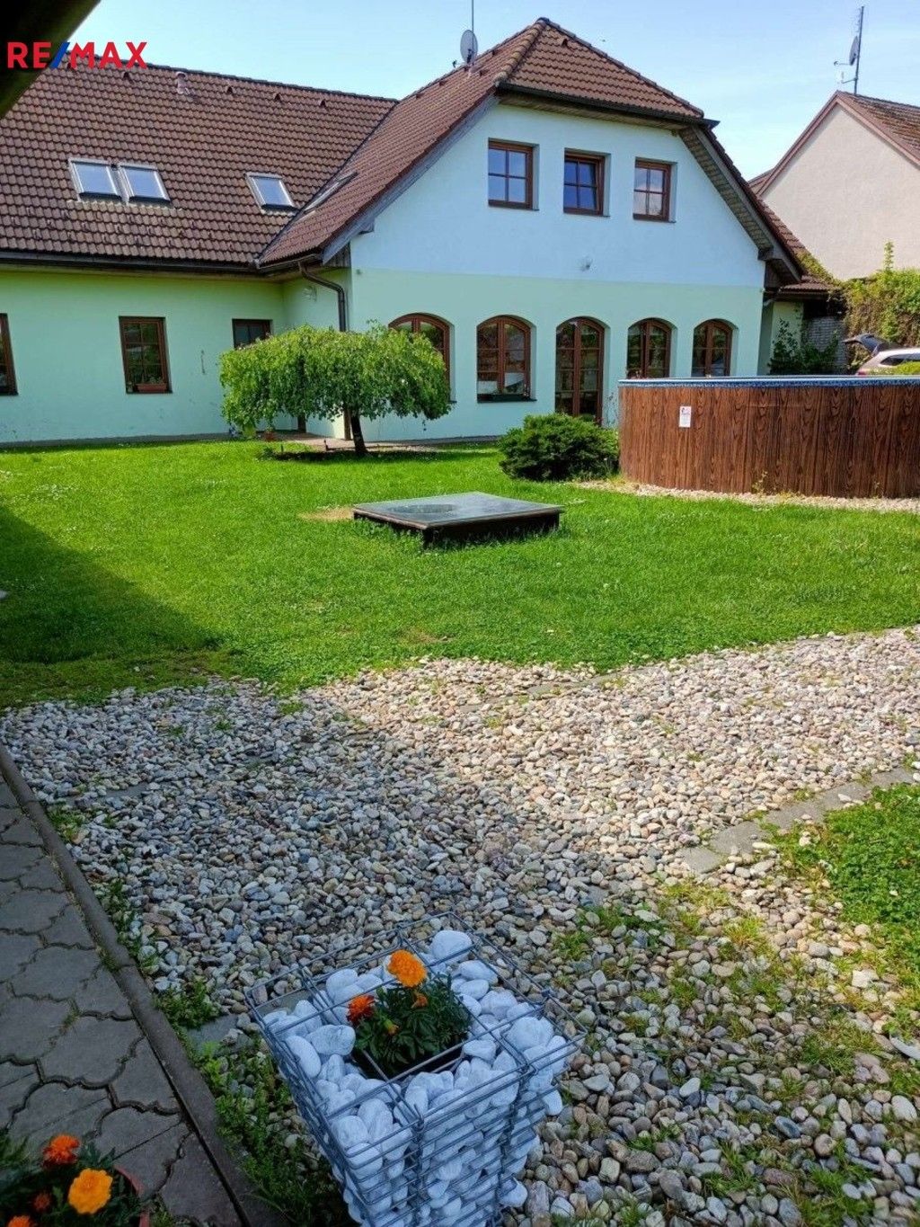 Prodej ubytovací zařízení - Bobrová, 195 m²