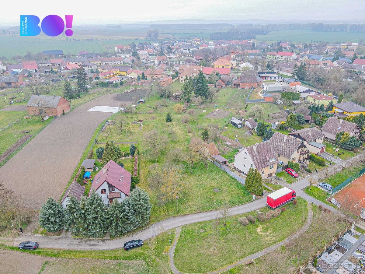 Stavební pozemek, Břest – další