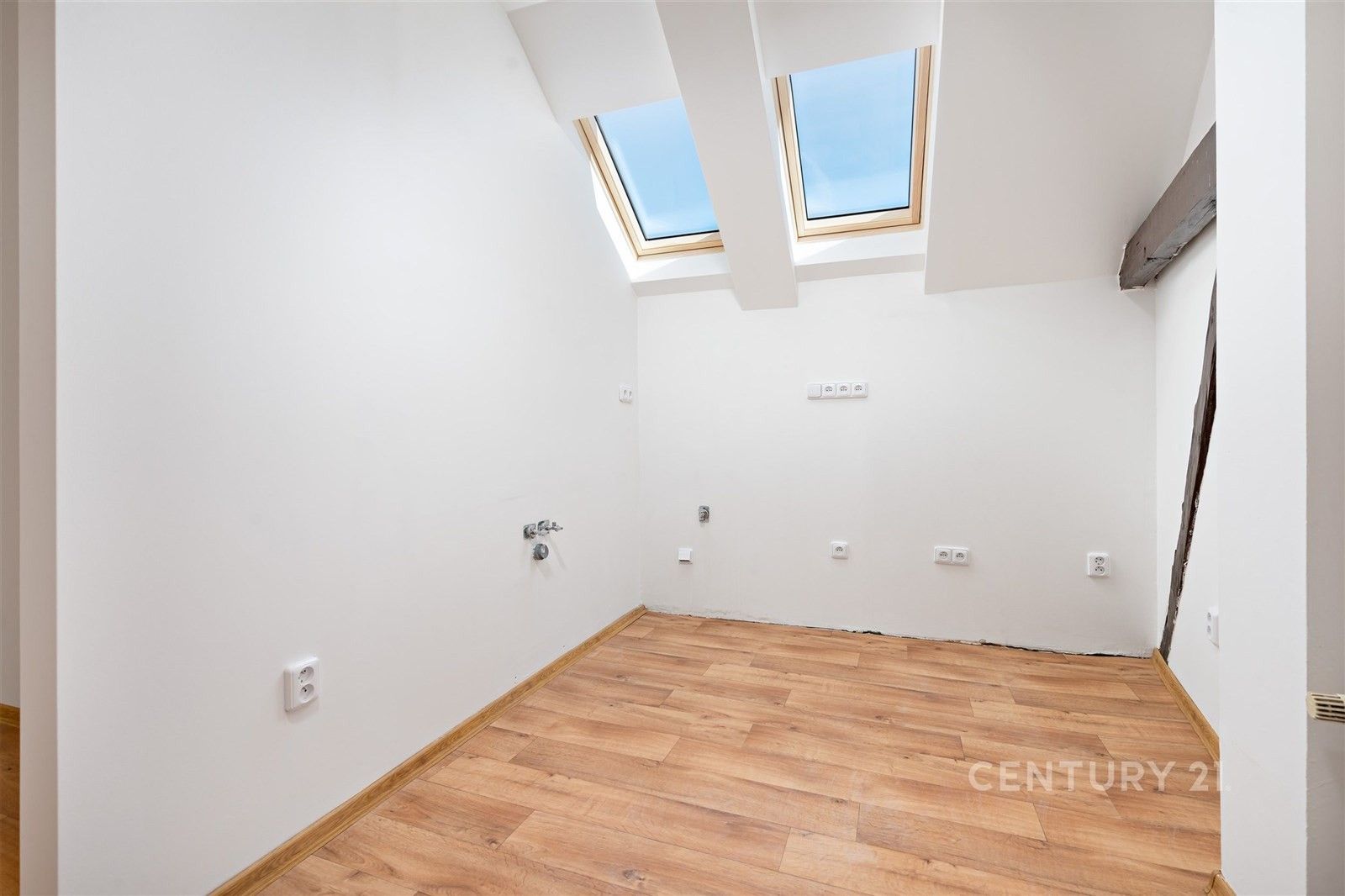 3+kk, Zámečnická 1230, Plzeň Jižní Předměstí, 76 m² - 2