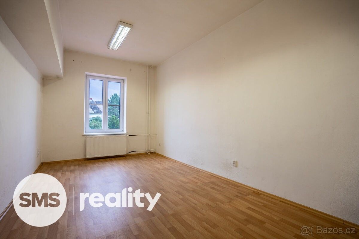 Pronájem kancelář - Krnov, 794 01