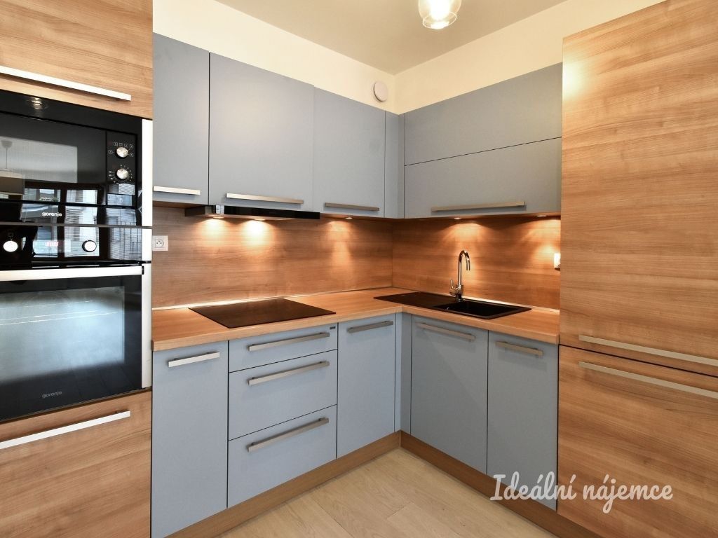 2+kk, Kurta Konráda, Praha, 61 m²