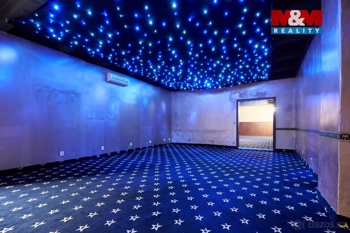 Pronájem obchodní prostory - Uherský Brod, 688 01