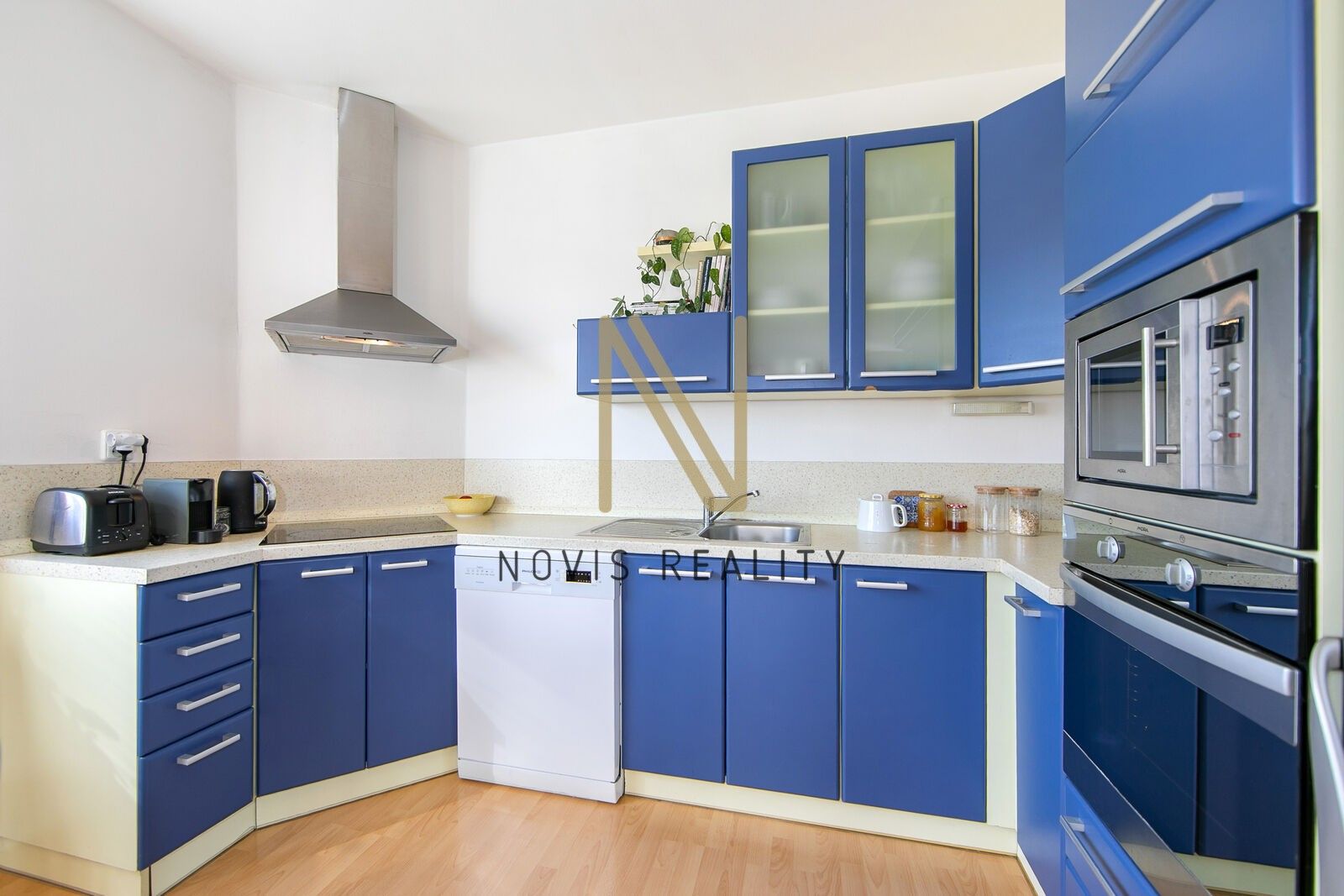 Pronájem byt 2+kk - Valtická, Plzeň Severní Předměstí, 967 m² - 5