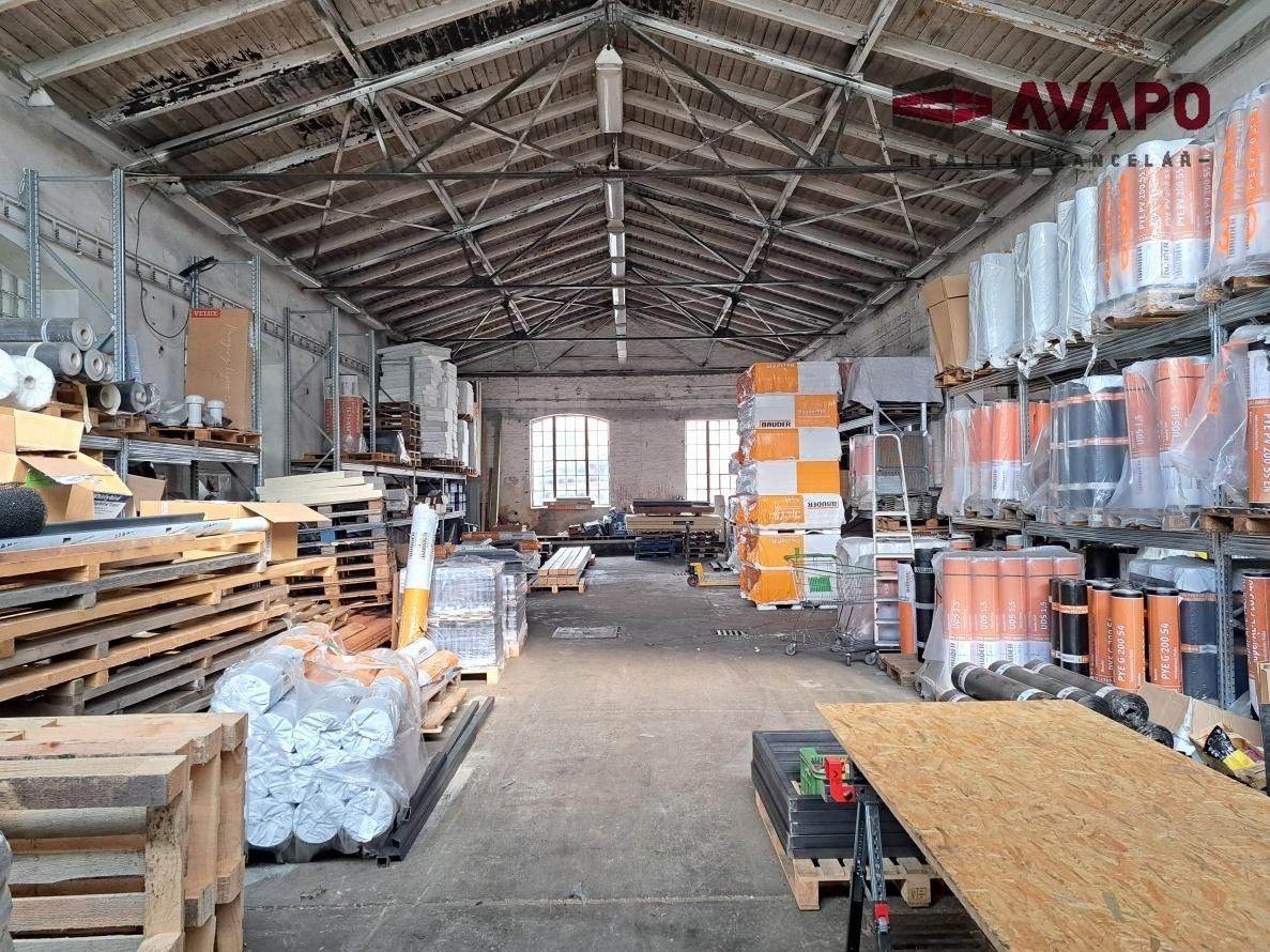 Sklady, Krnovská, Opava, 263 m²