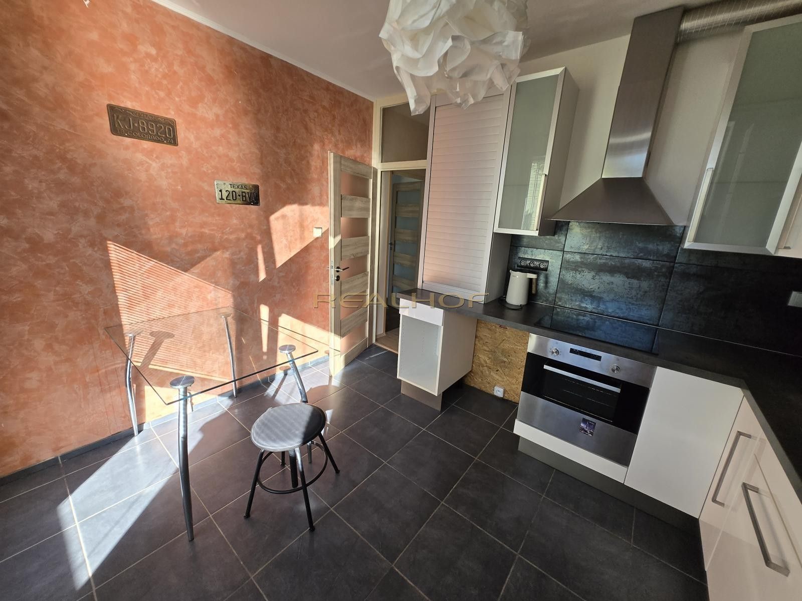 Pronájem byt 2+1 - Záhřebská, Brno, 55 m²