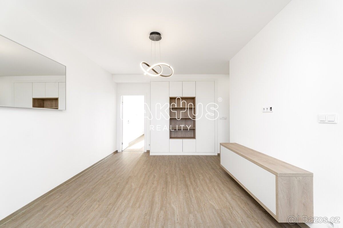 Pronájem byt - Ostrava, 708 00