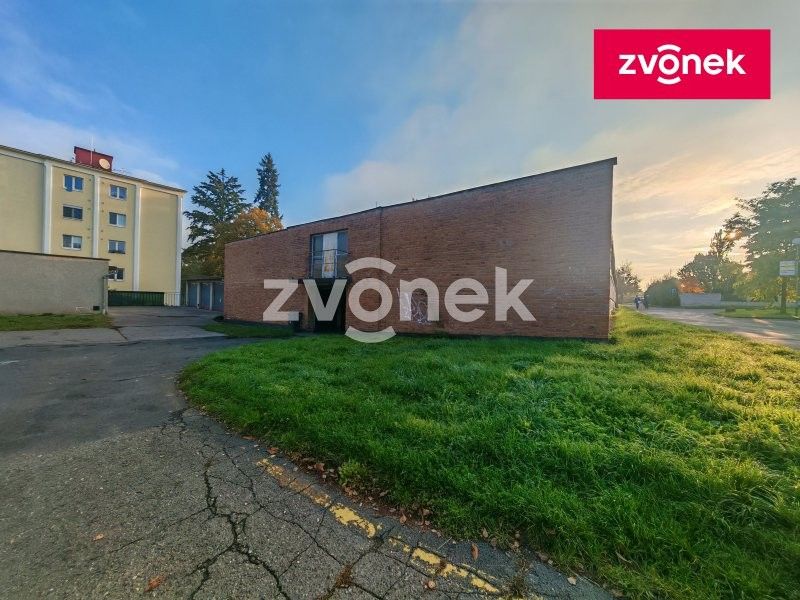 Garáže, U Náhonu, Zlín, 18 m²