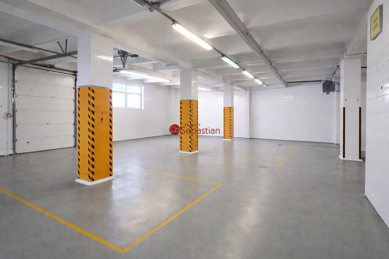 Výrobní prostory · 1 930 m² · Dělnická, Jičín - 4