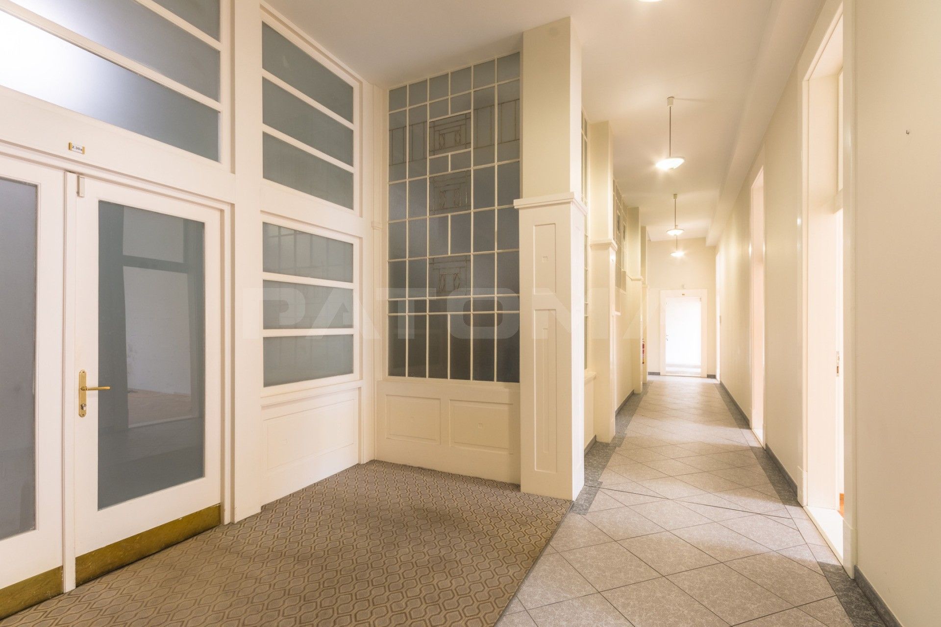 Kancelář · 161 m² · Opletalova, Praha - 4