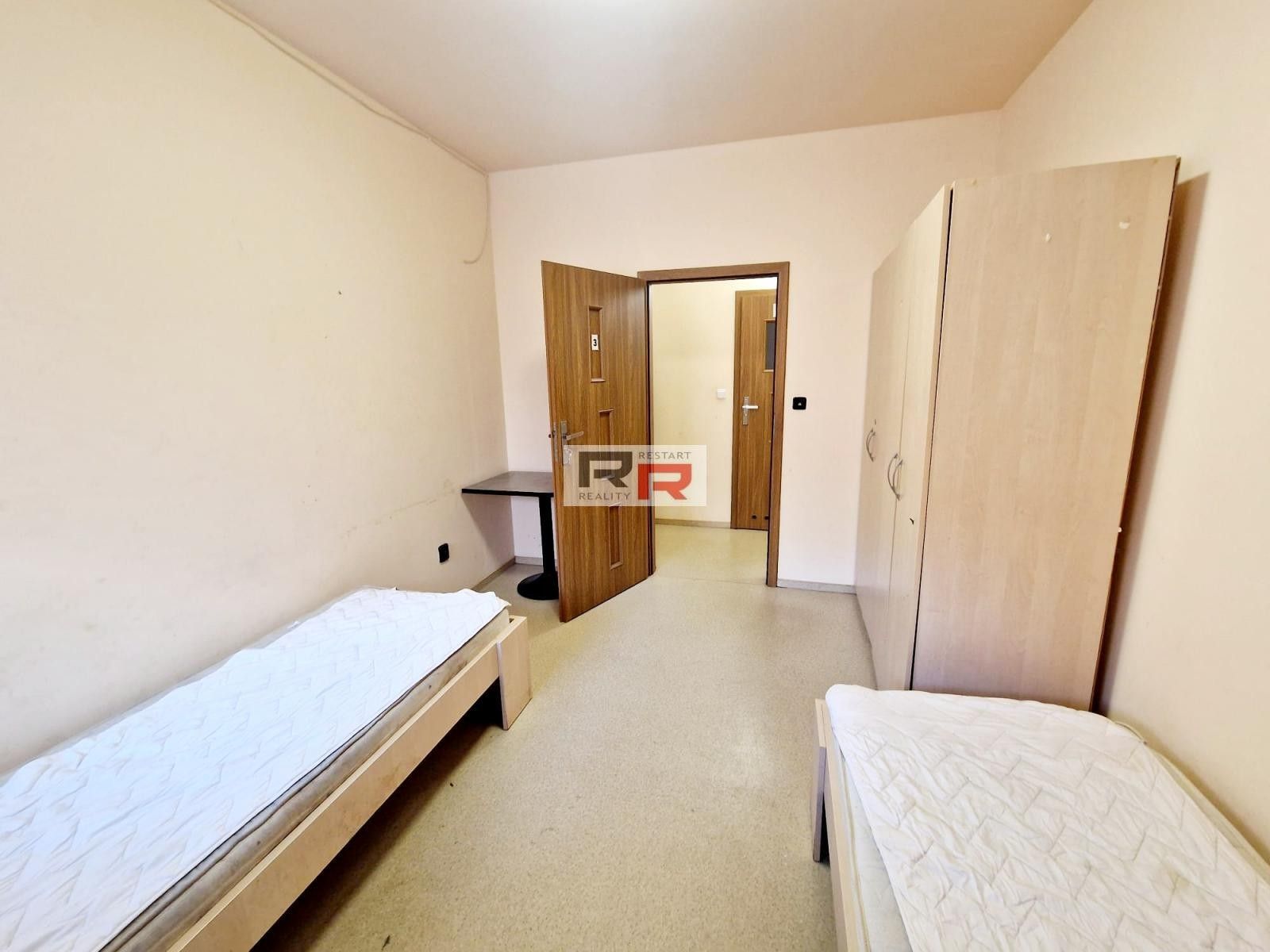 Byty, 8. května, Olomouc, 10 m²