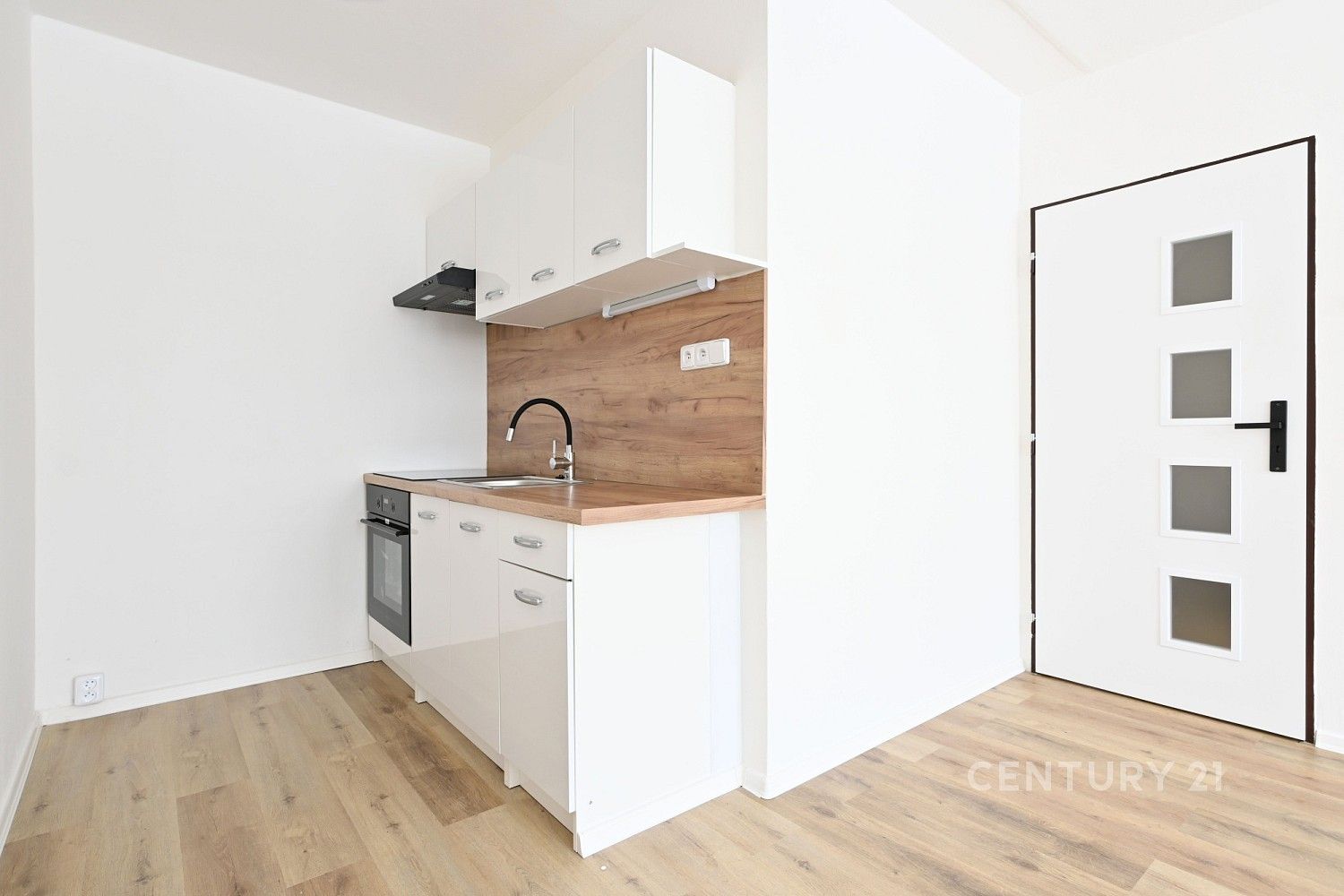 2+kk, Most, Ústecký kraj, 40 m² - 1