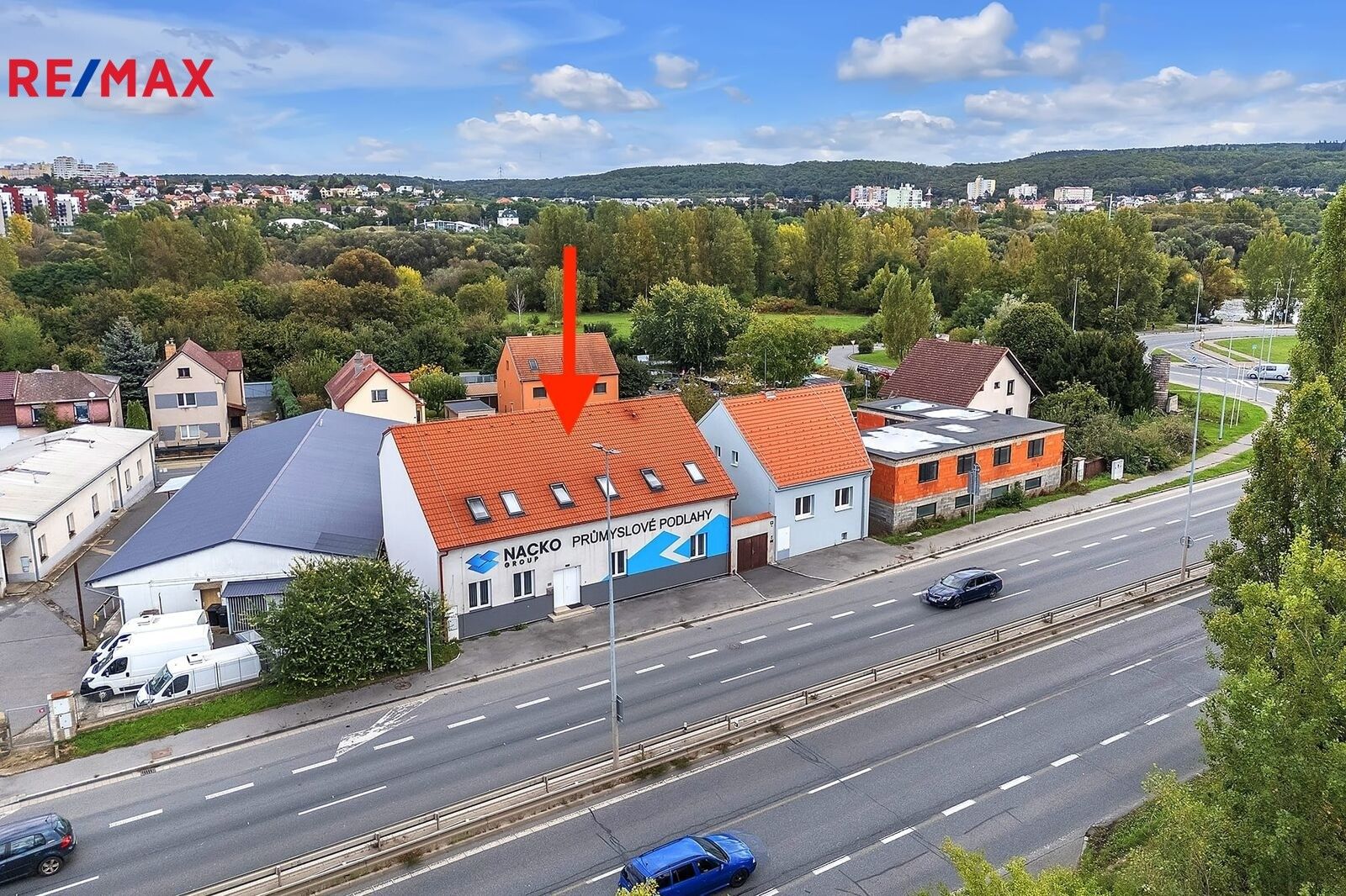 Prodej komerční - Strakonická, Praha, 492 m²