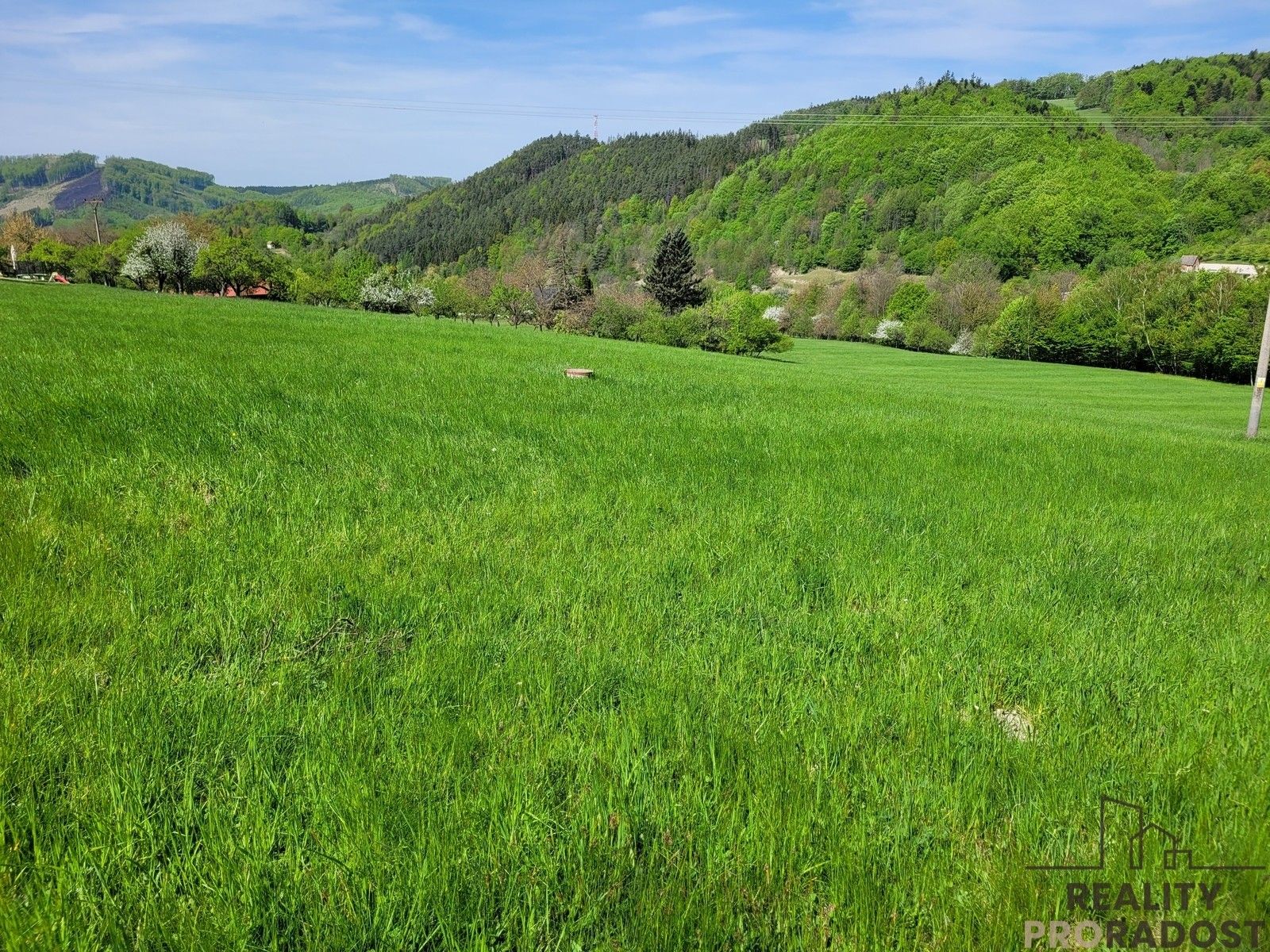 Pozemek, 3 304 m²