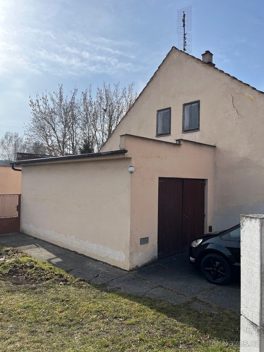 Garáže, Nýřany, 330 23