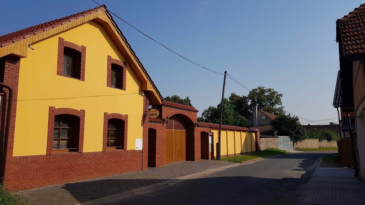 Chaty, Třebestovice, Středočeský kraj