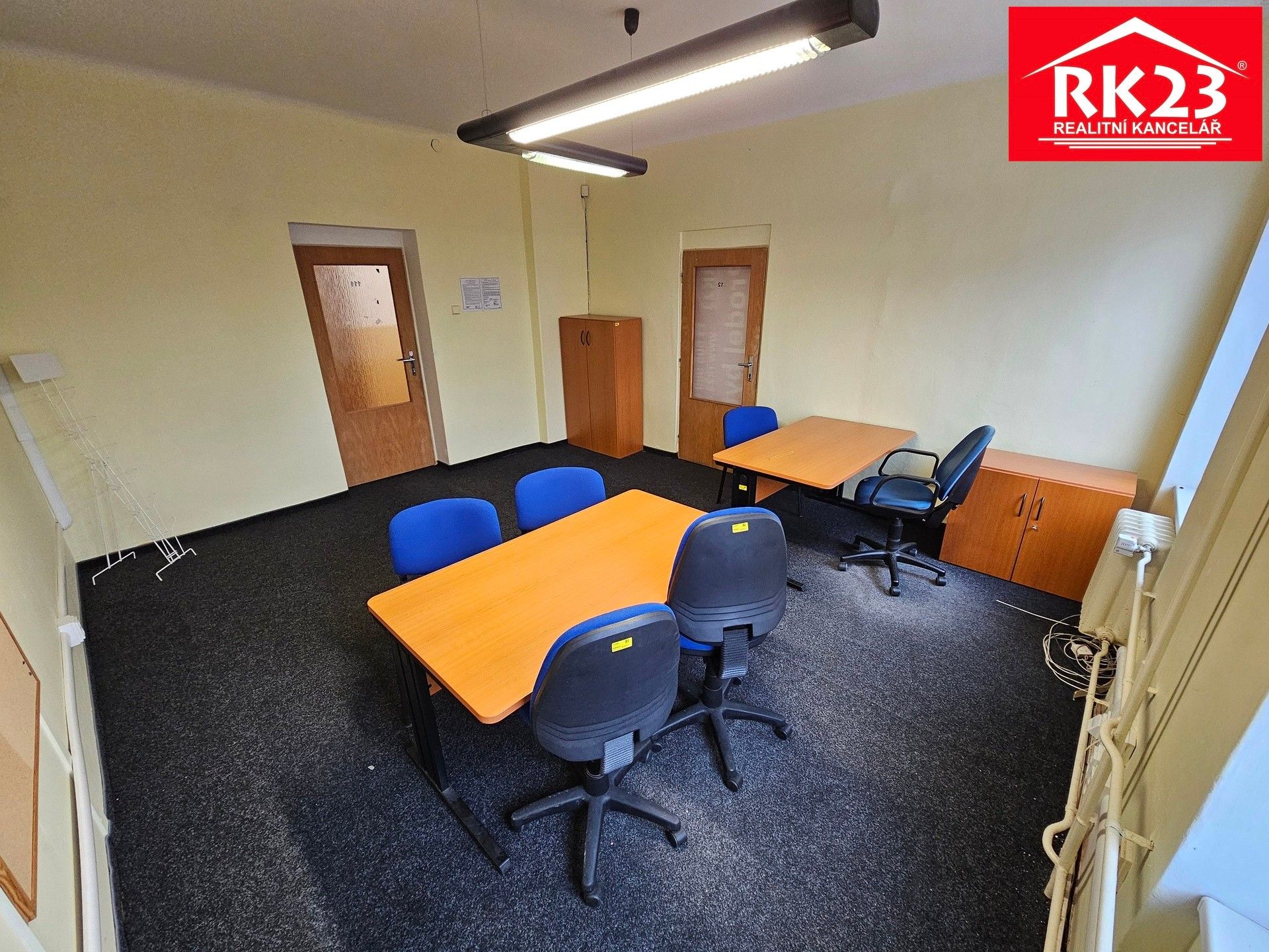 Kanceláře, Nádražní náměstí, Mariánské Lázně, 22 m²