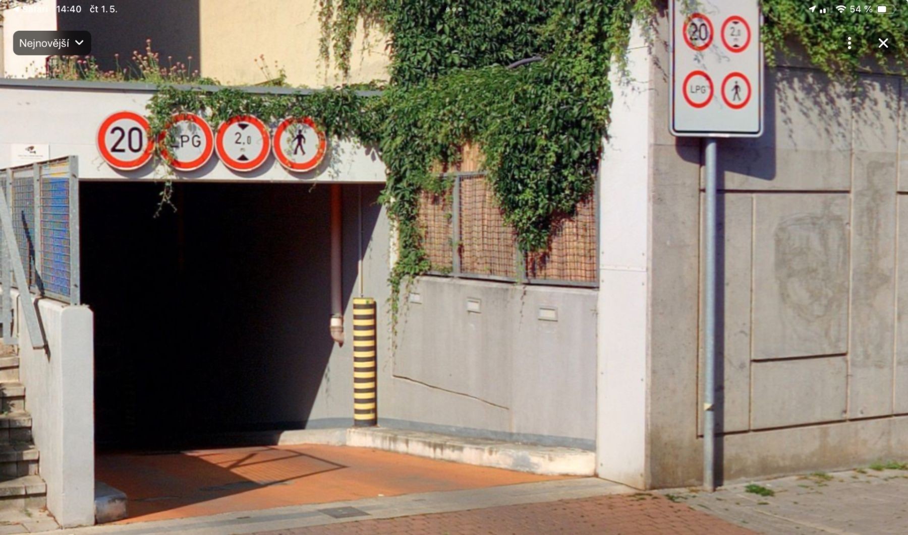 Pronájem garáž - Varhulíkové, Praha - Holešovice, 16 m² - 2