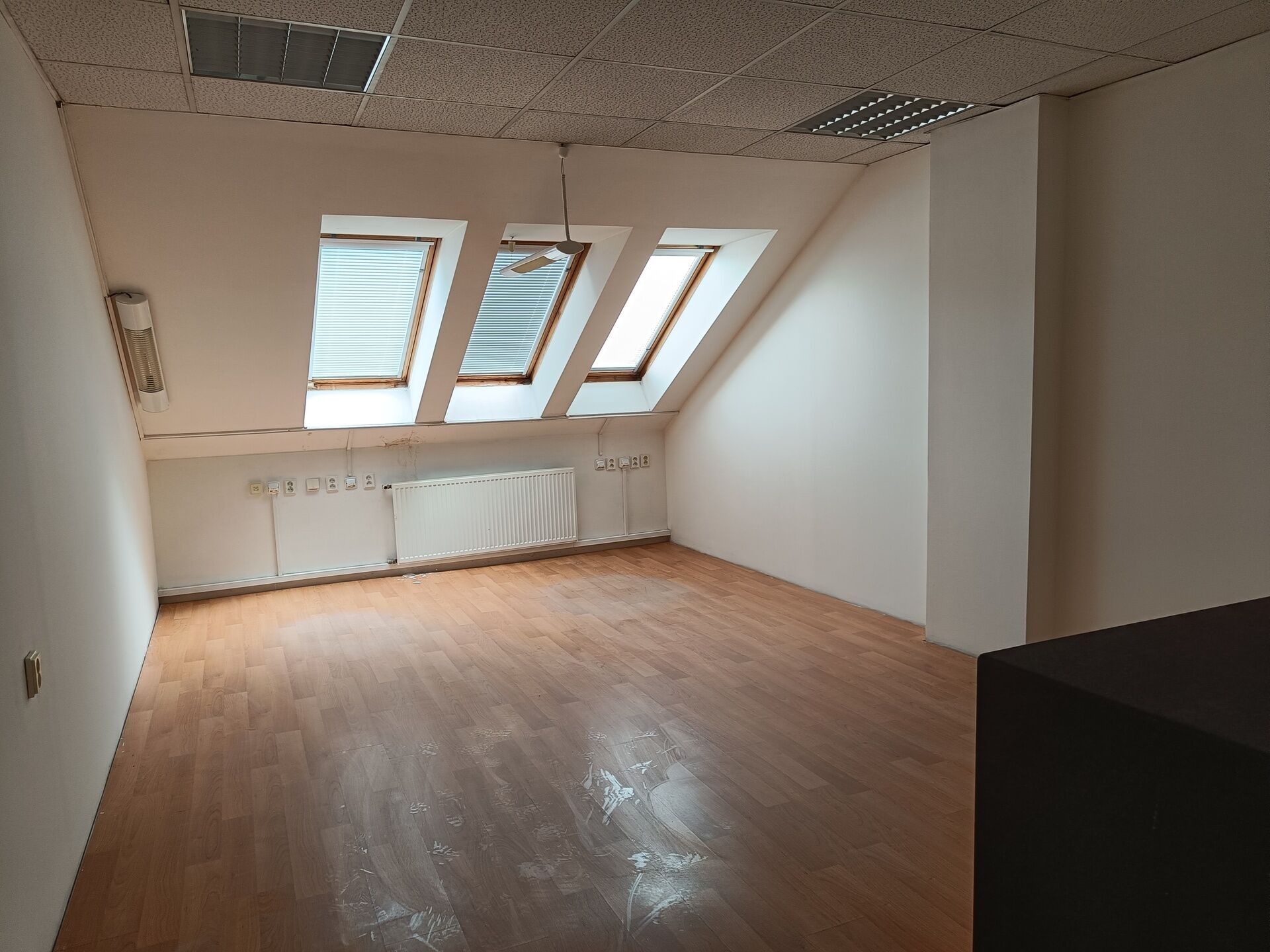 Pronájem kancelář - Řetenice, Teplice, 252 m²