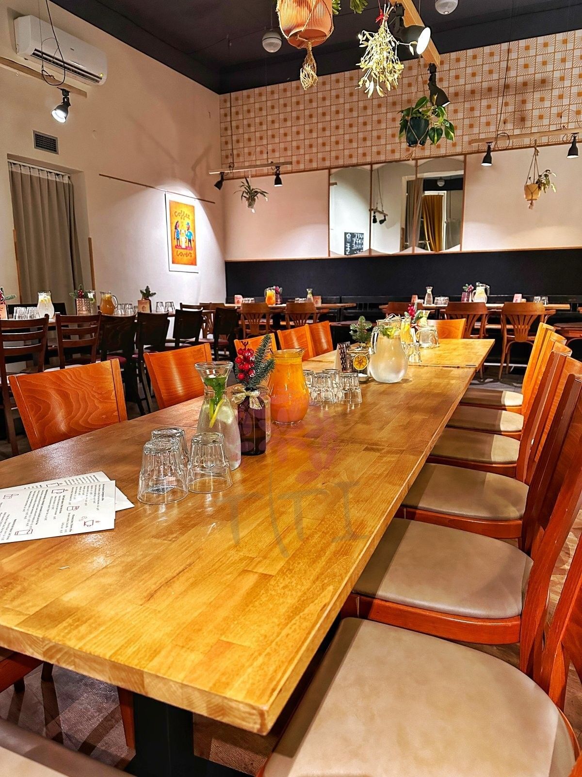 Restaurace · 210 m² · Sokolovská, Praha - 4