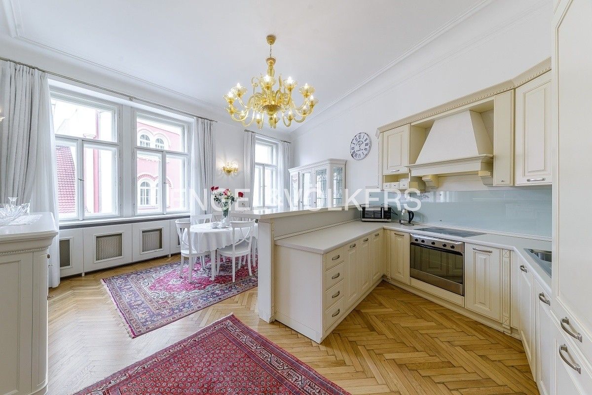 Pronájem byt 3+1 - Truhlářská, Praha, 114 m²