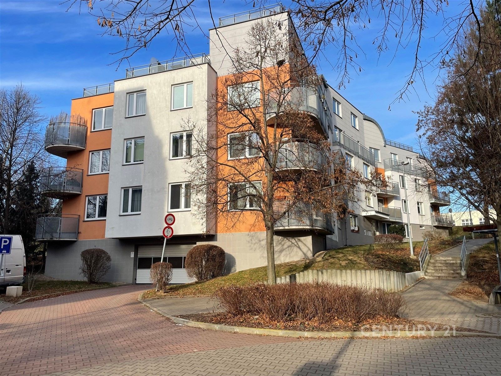 2+kk, Ve slatinách, Praha, 53 m²