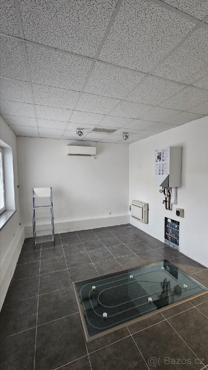 Sklady, Ústí nad Labem, 400 01