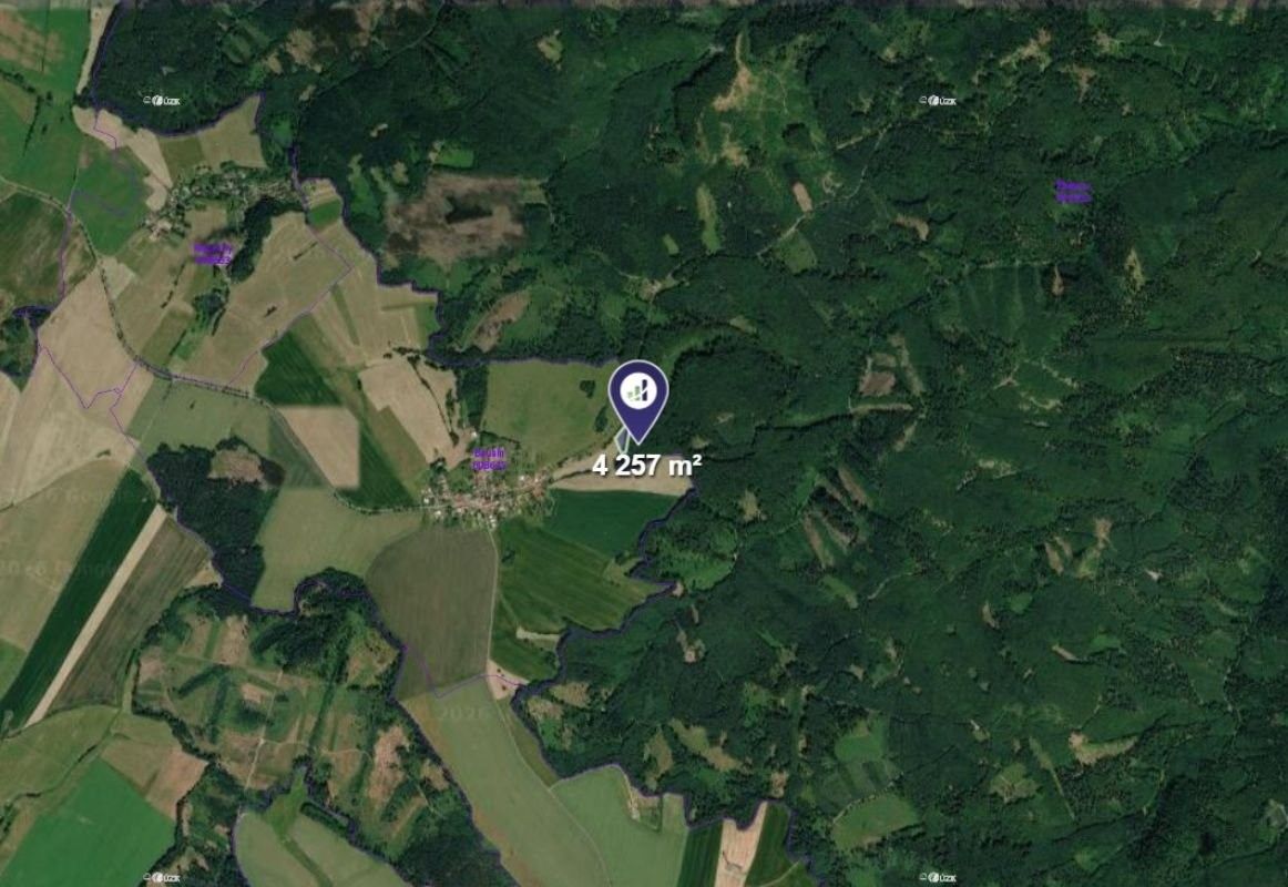 Louky, Bousín, 4 257 m² - 2