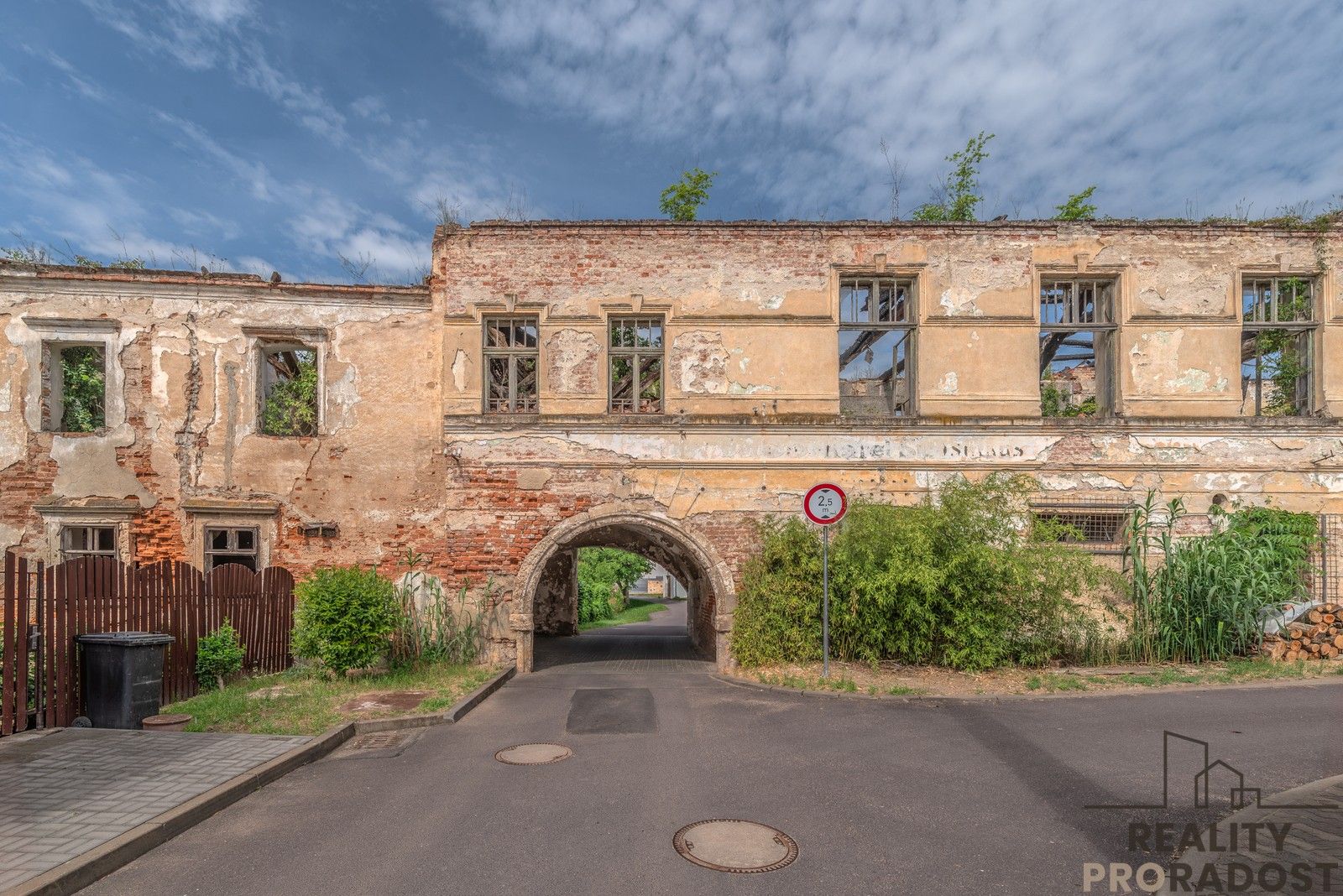 Památky, Tasovice, 1 100 m² - 2