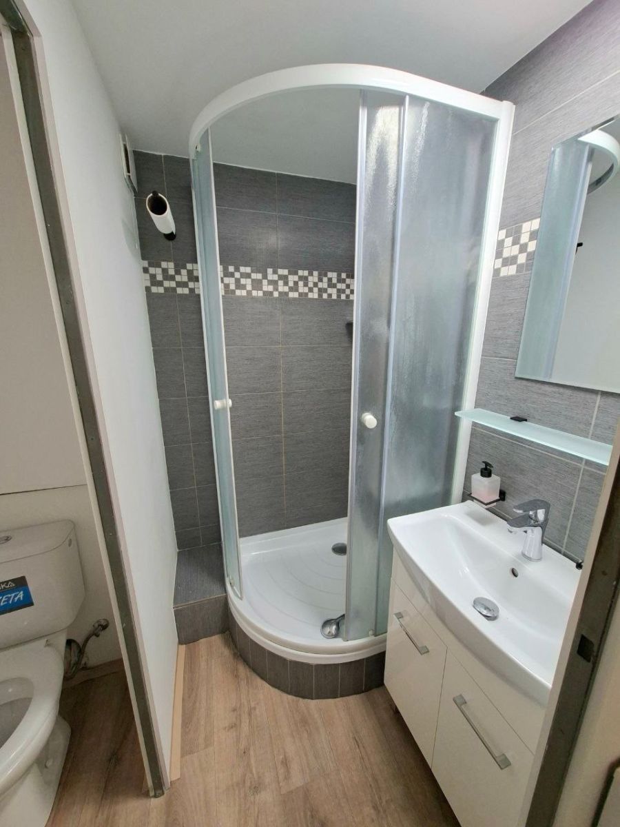Pronájem byt 1+kk - Novodvorská, Praha - Braník, 27 m² - 5
