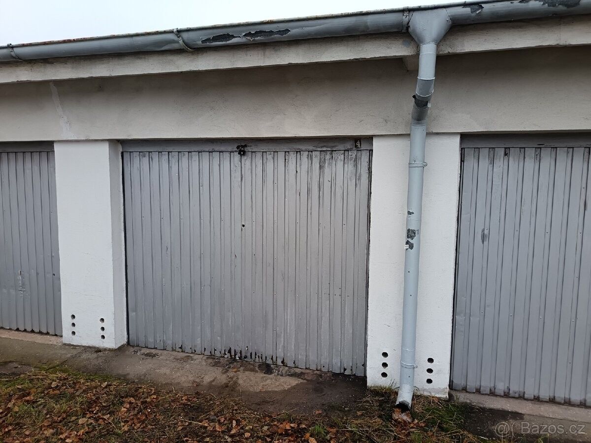 Garáže, Hradec Králové, 503 41