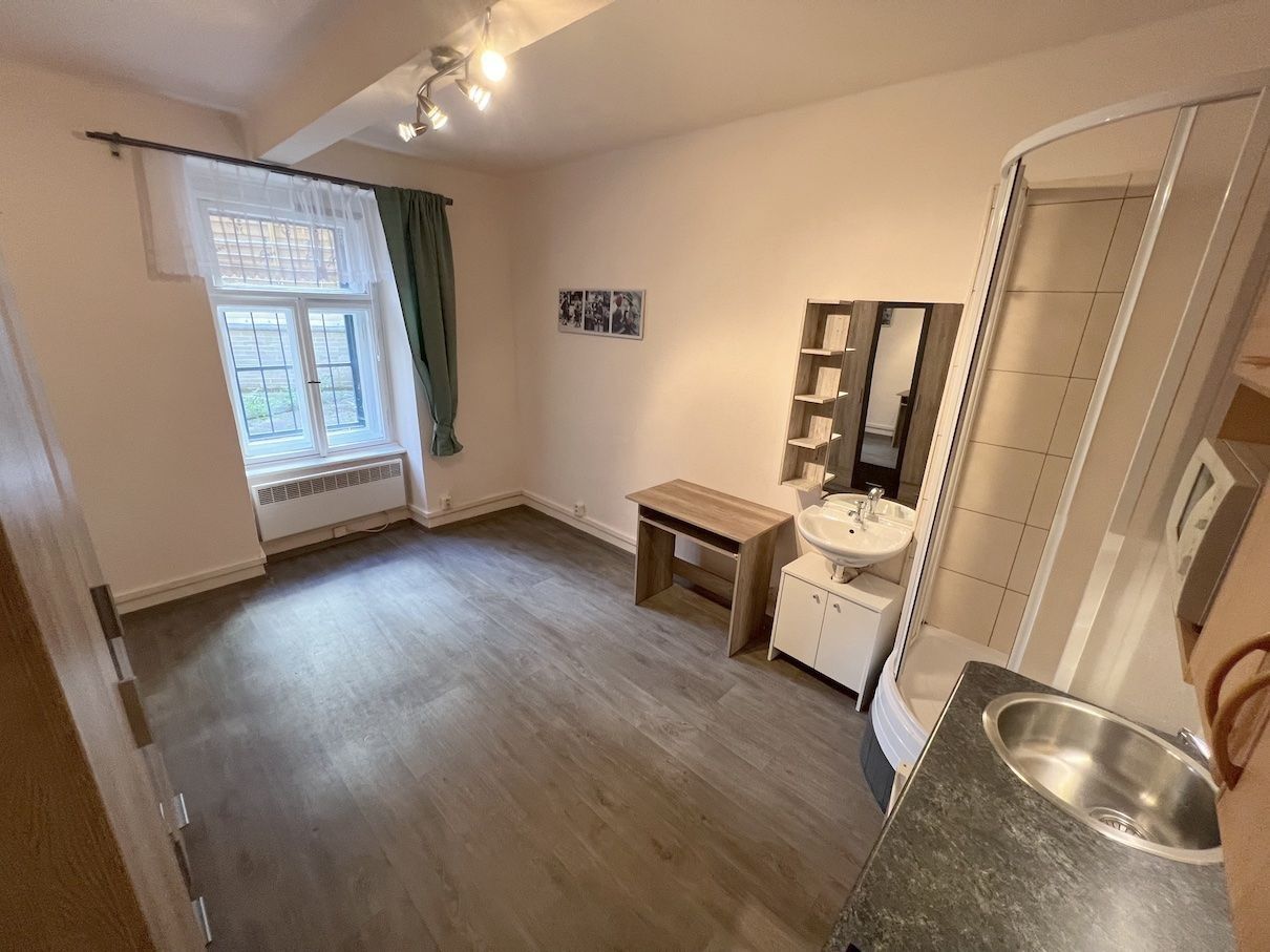 1+kk, Magistrů, Praha - Michle, 18 m² - 2