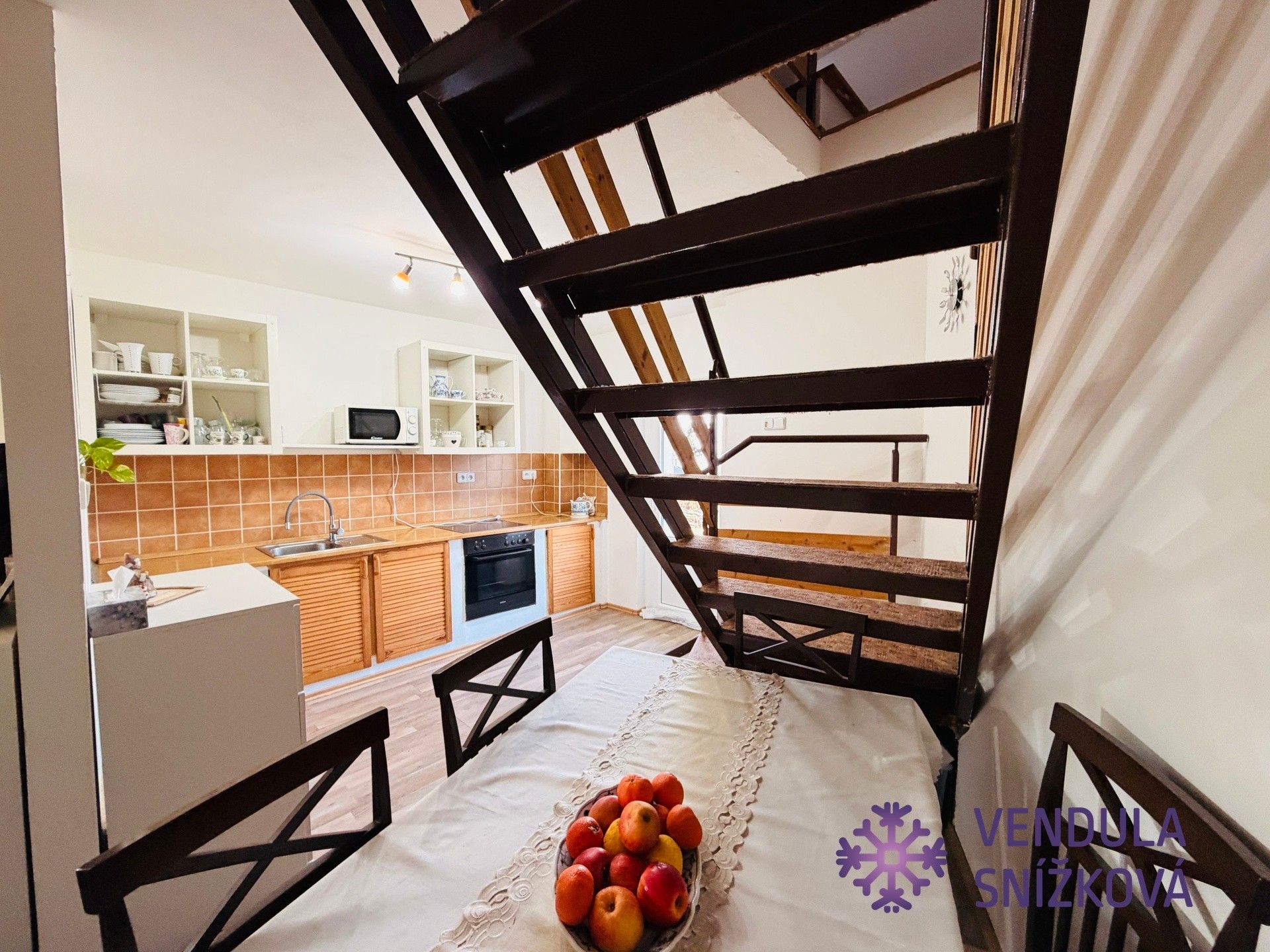 Pronájem byt 2+1 - Vinařice, 50 m²