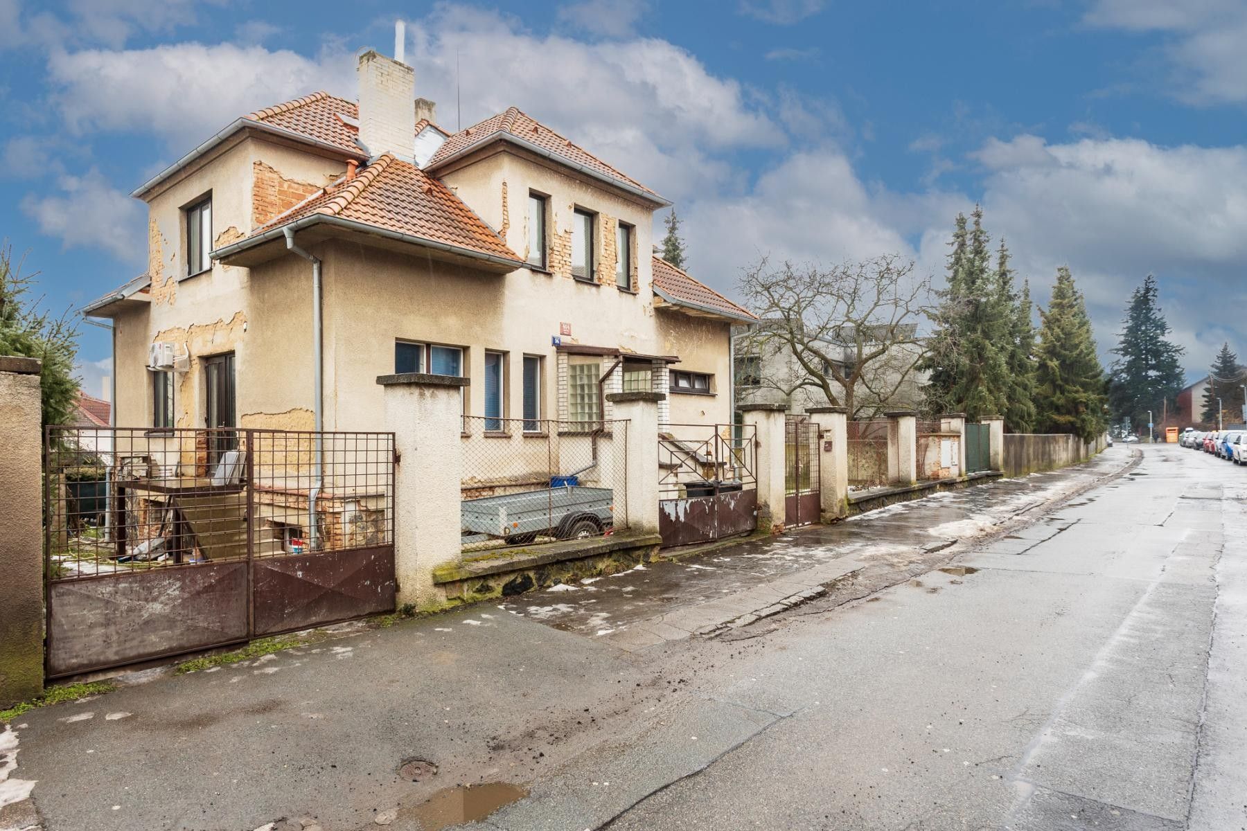 Prodej rodinný dům - Mirovická  , Praha, 225 m²