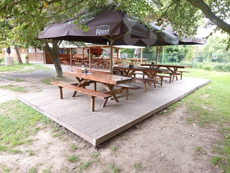 Restaurace, U Nadýmače, Praha, 355 m²